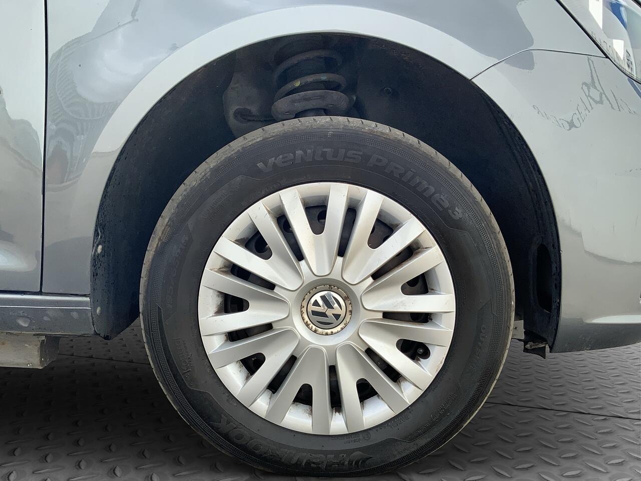 Volkswagen Caddy Life view 18