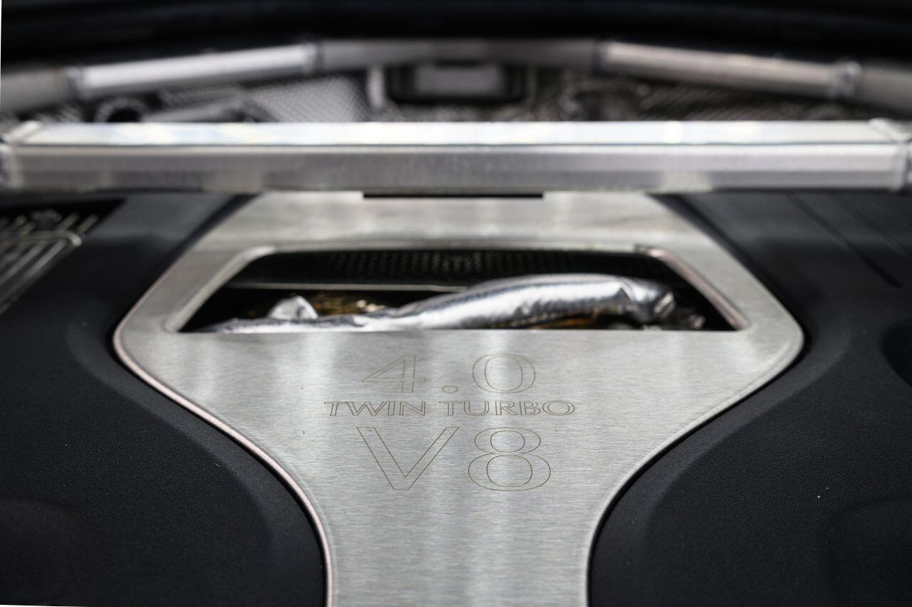 Aston Martin DBX view 14