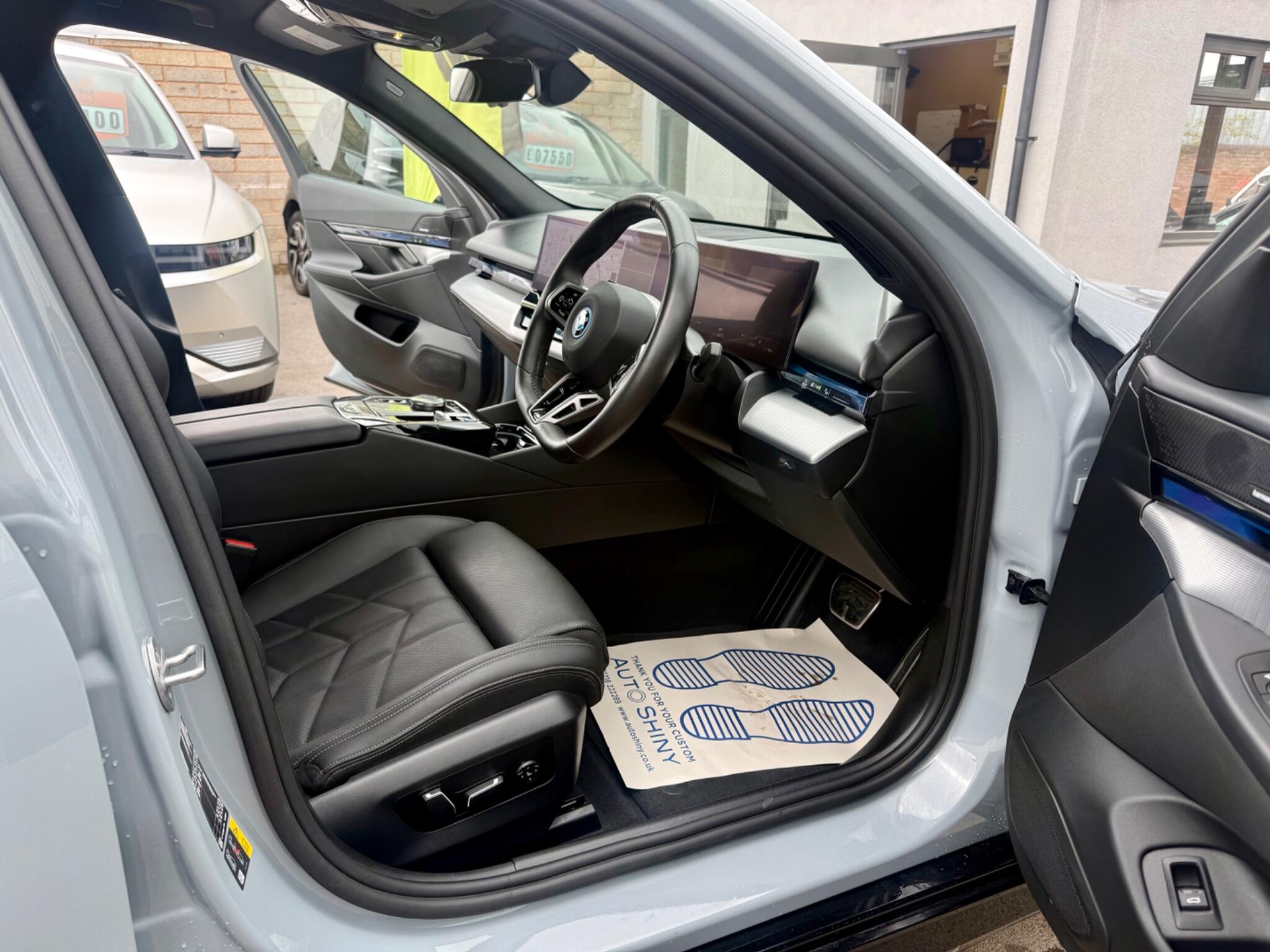 BMW I5 view 12