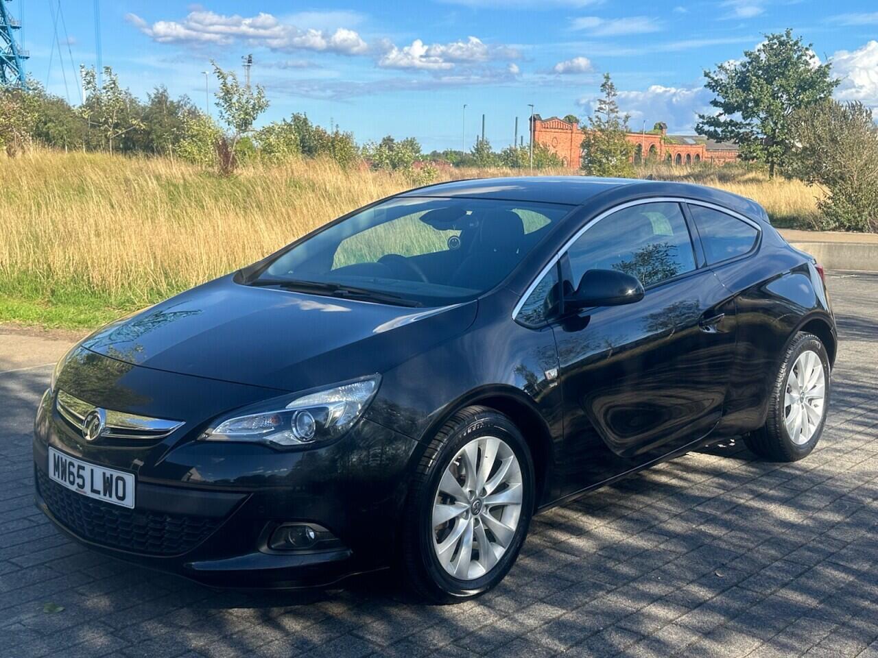 Vauxhall Astra GTC view 10