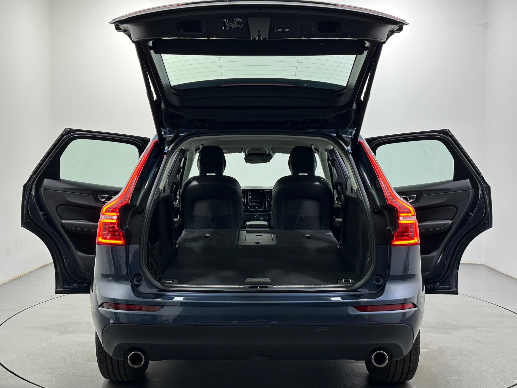 Volvo XC60 view 44