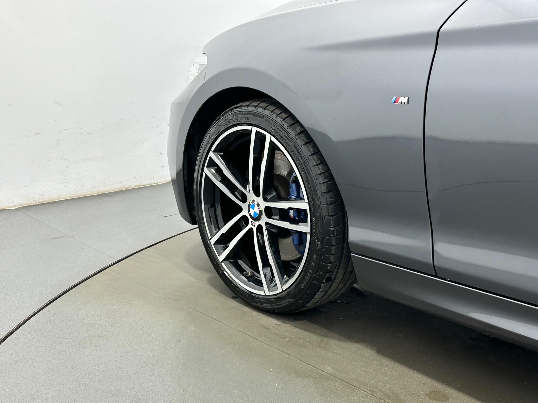 BMW 2 Series view 48