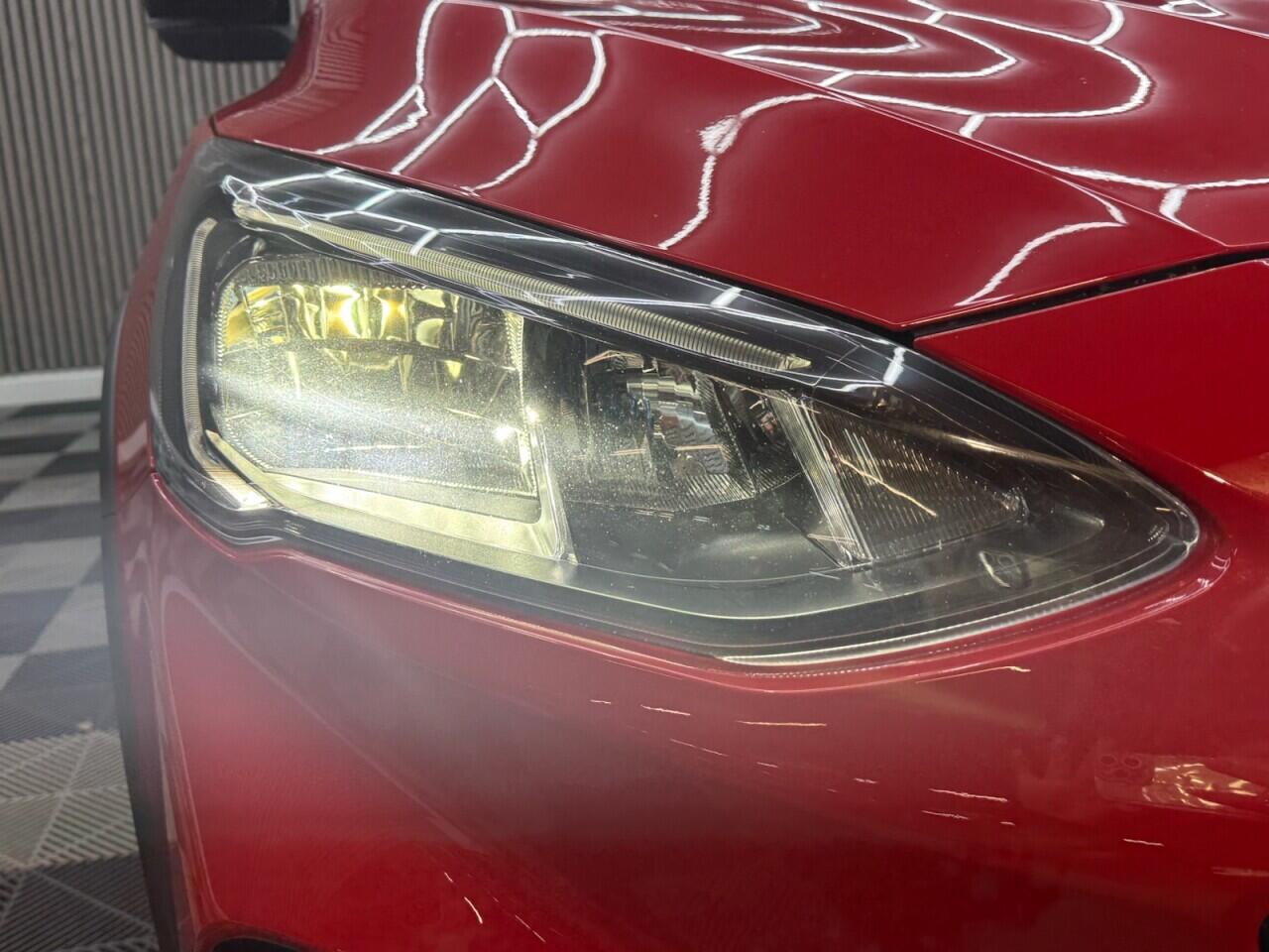 Ford Focus view 3