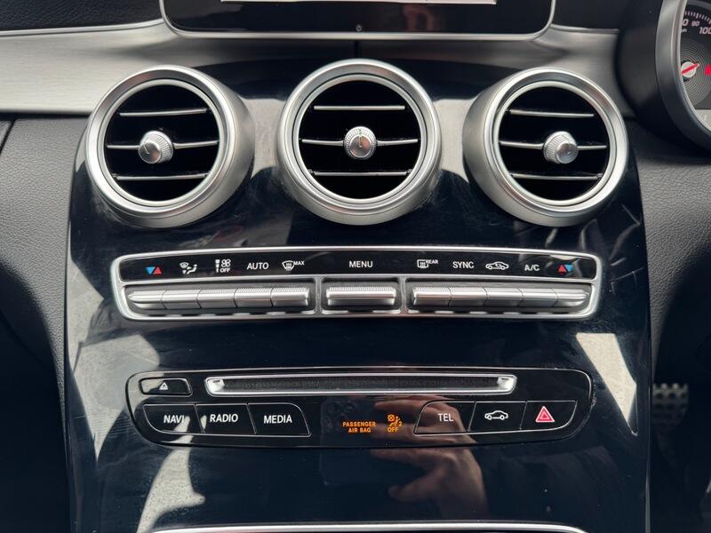 Mercedes-Benz C Class view 29