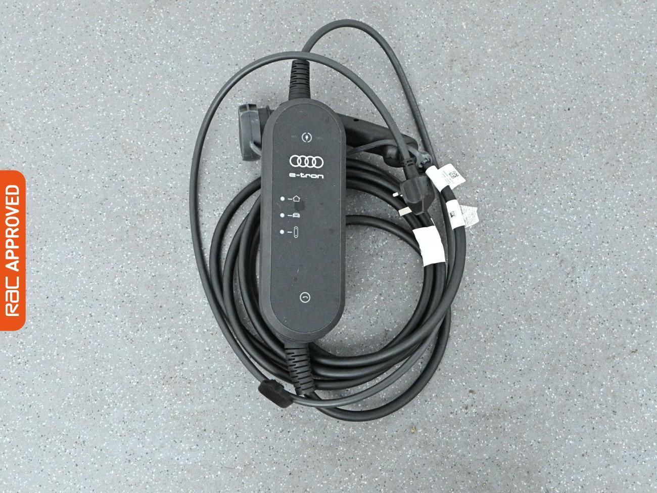 Audi E-Tron view 28