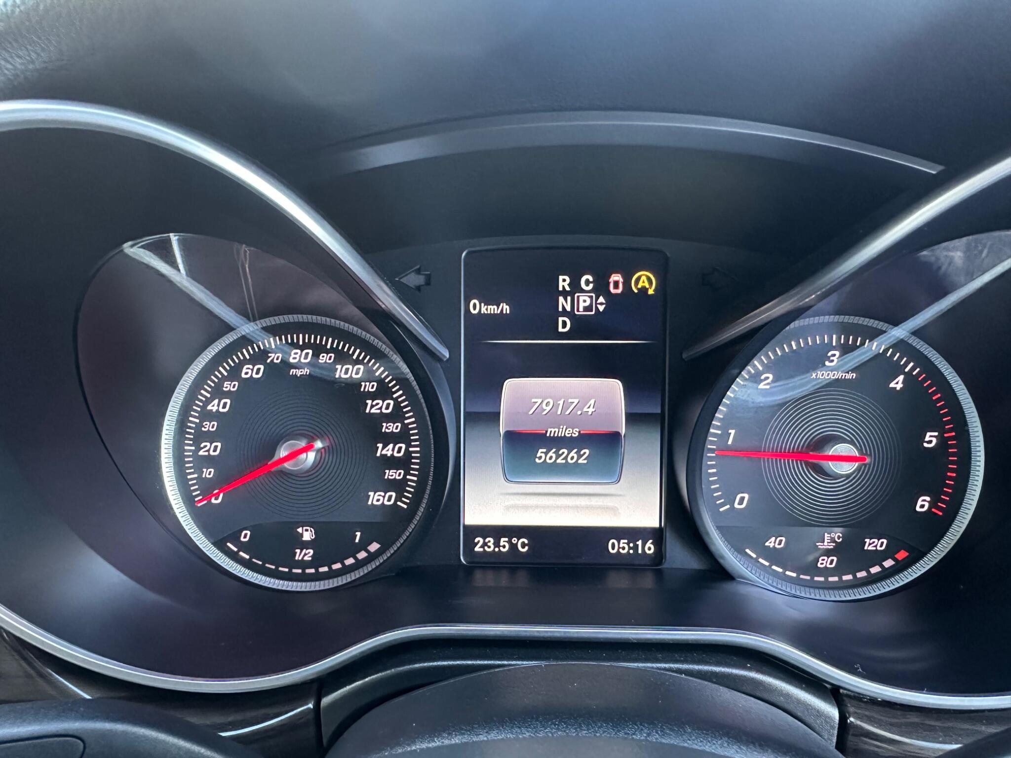 Mercedes-Benz V-Class view 15
