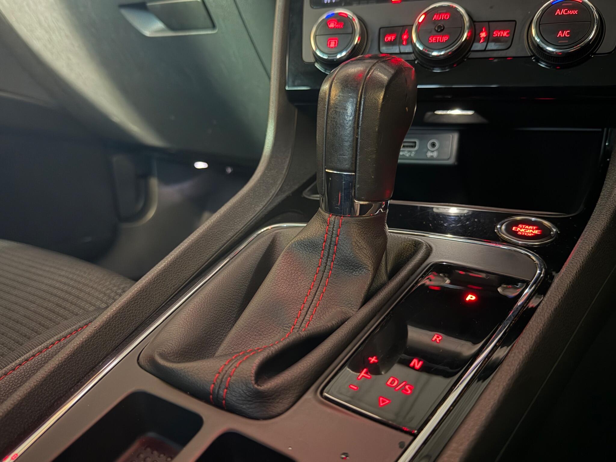 Seat Leon view 12