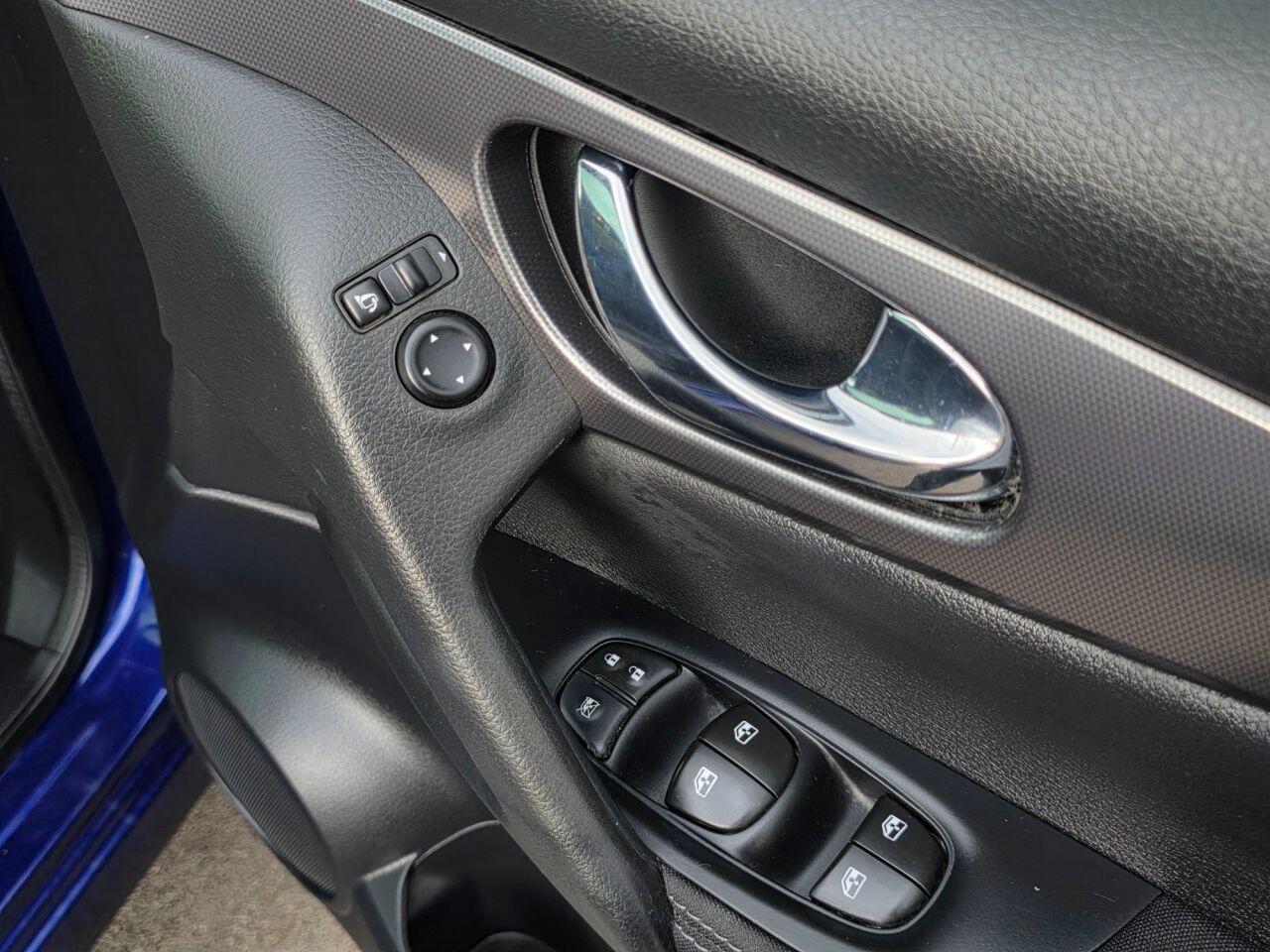 Nissan Qashqai view 50