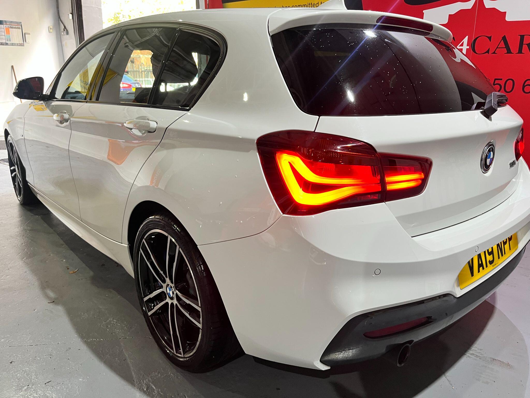 BMW 1 Series view 9