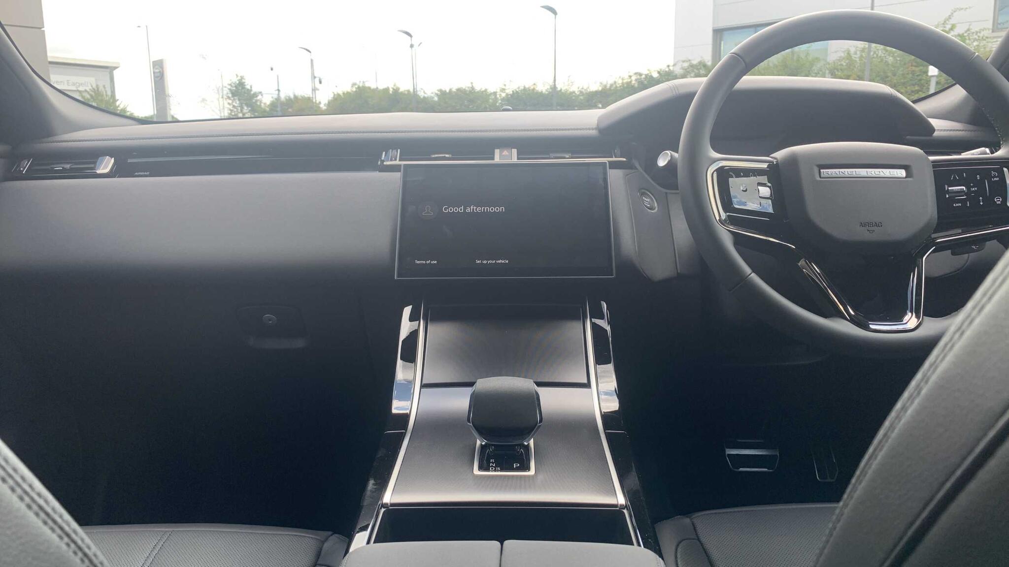 Land Rover Range Rover Velar view 32