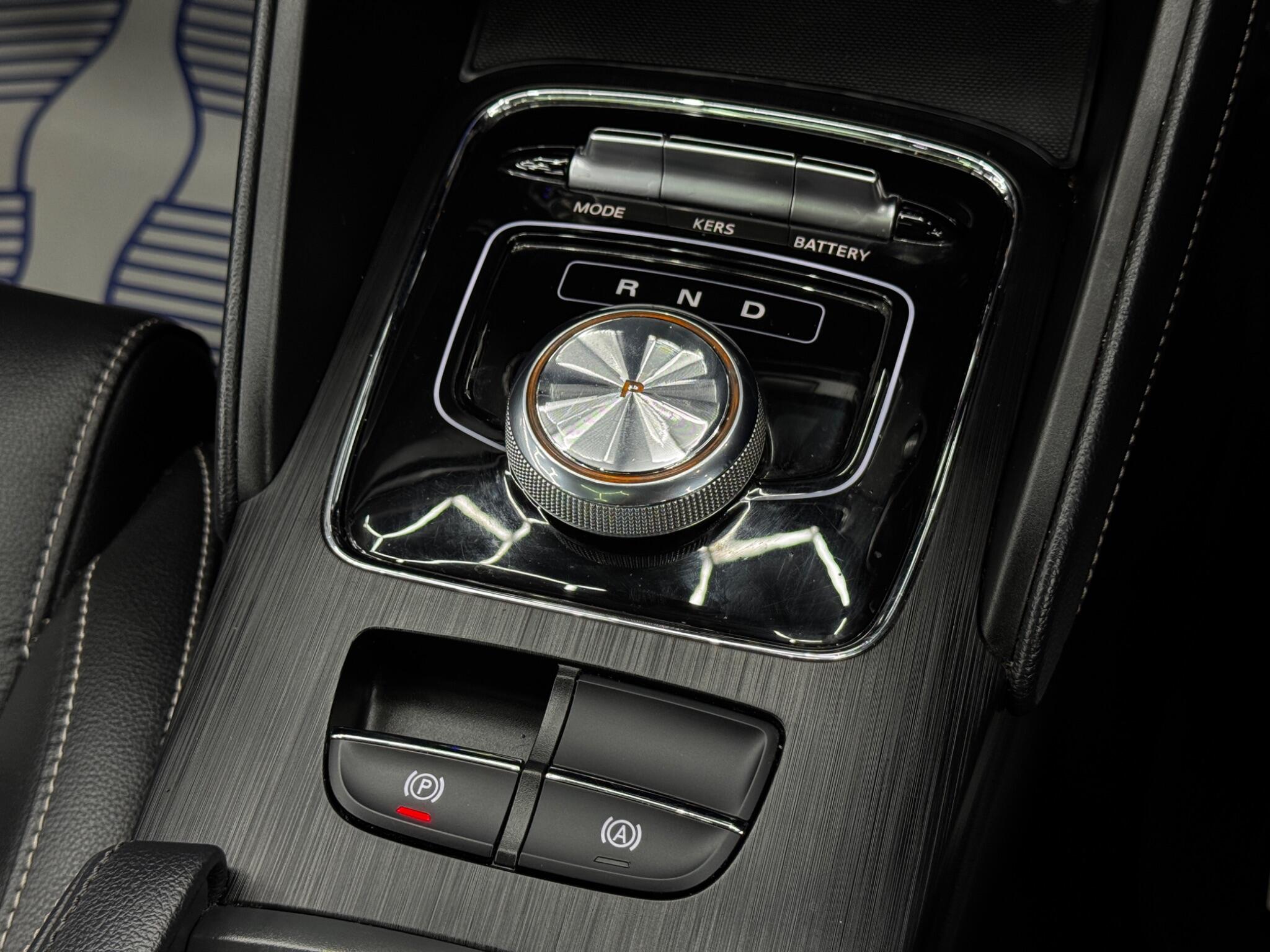 MG ZS view 24