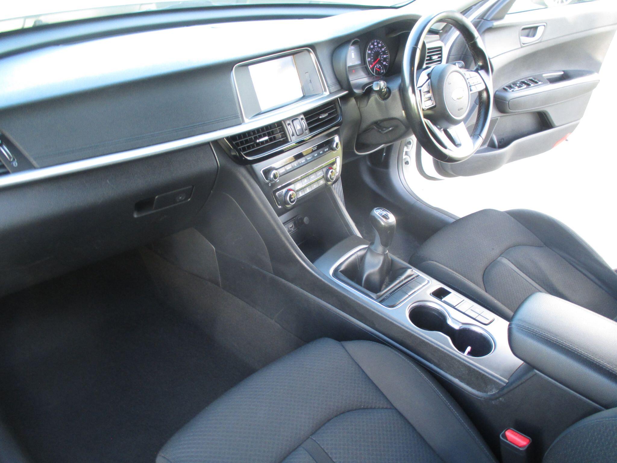 Kia Optima view 34