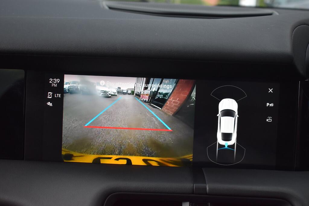 Porsche Taycan view 17