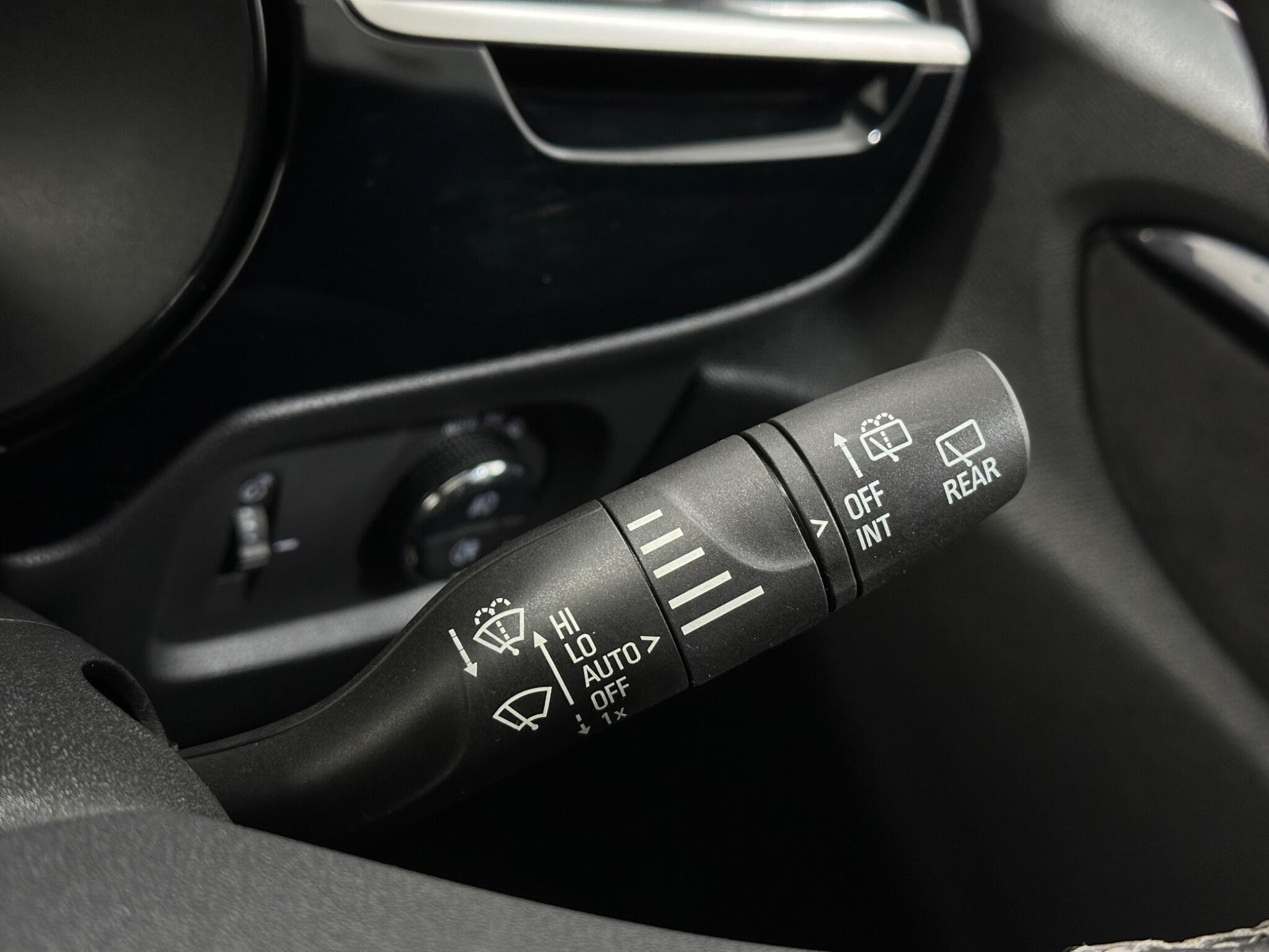 Vauxhall Corsa view 17