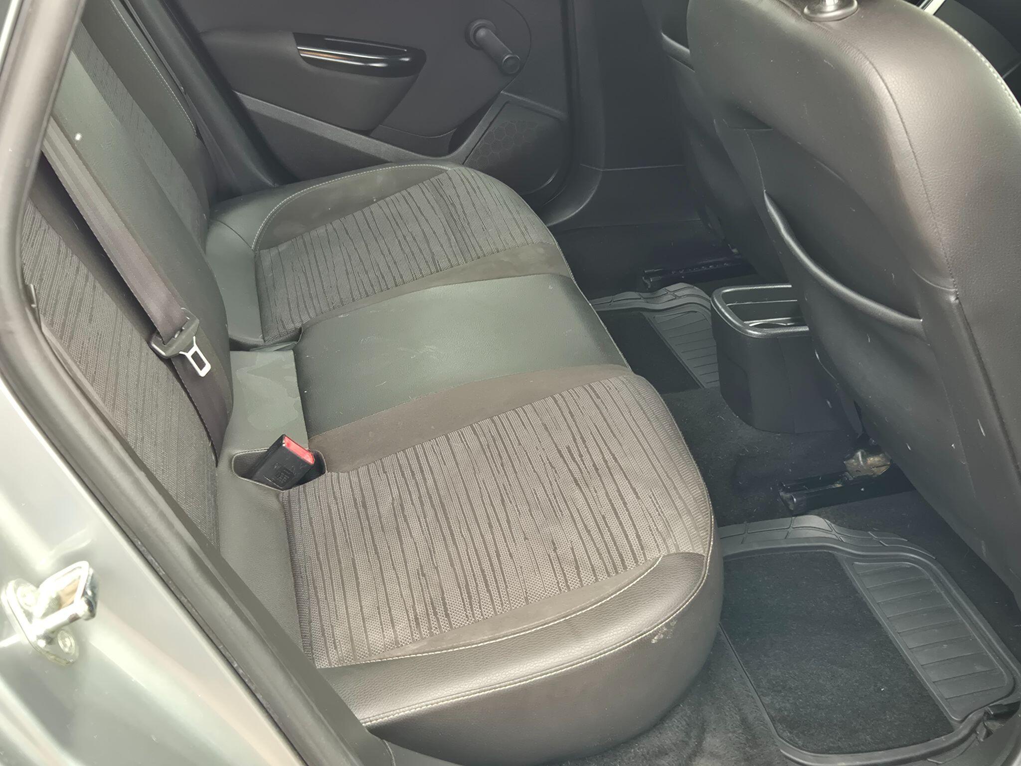 Vauxhall Astra view 13