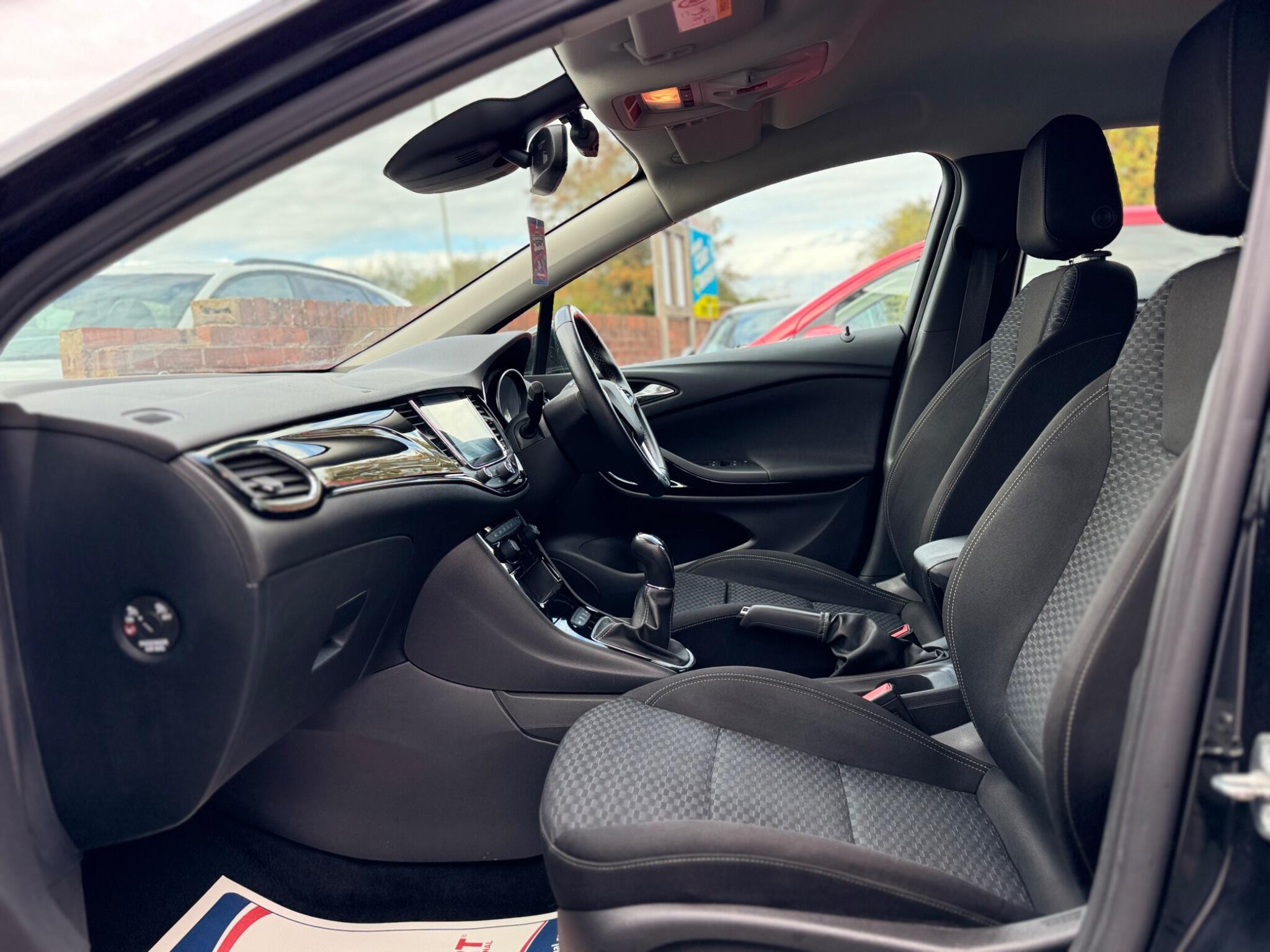 Vauxhall Astra view 16