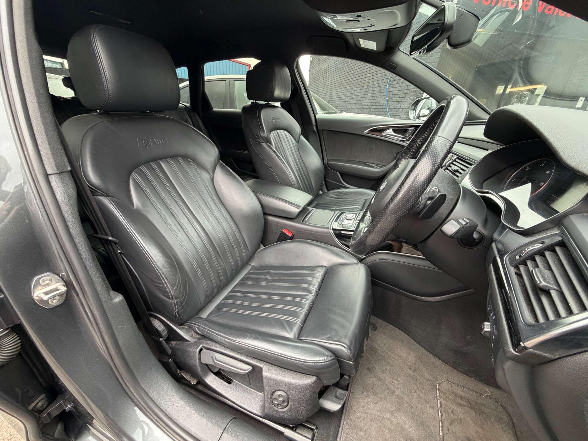 Audi A6 view 14