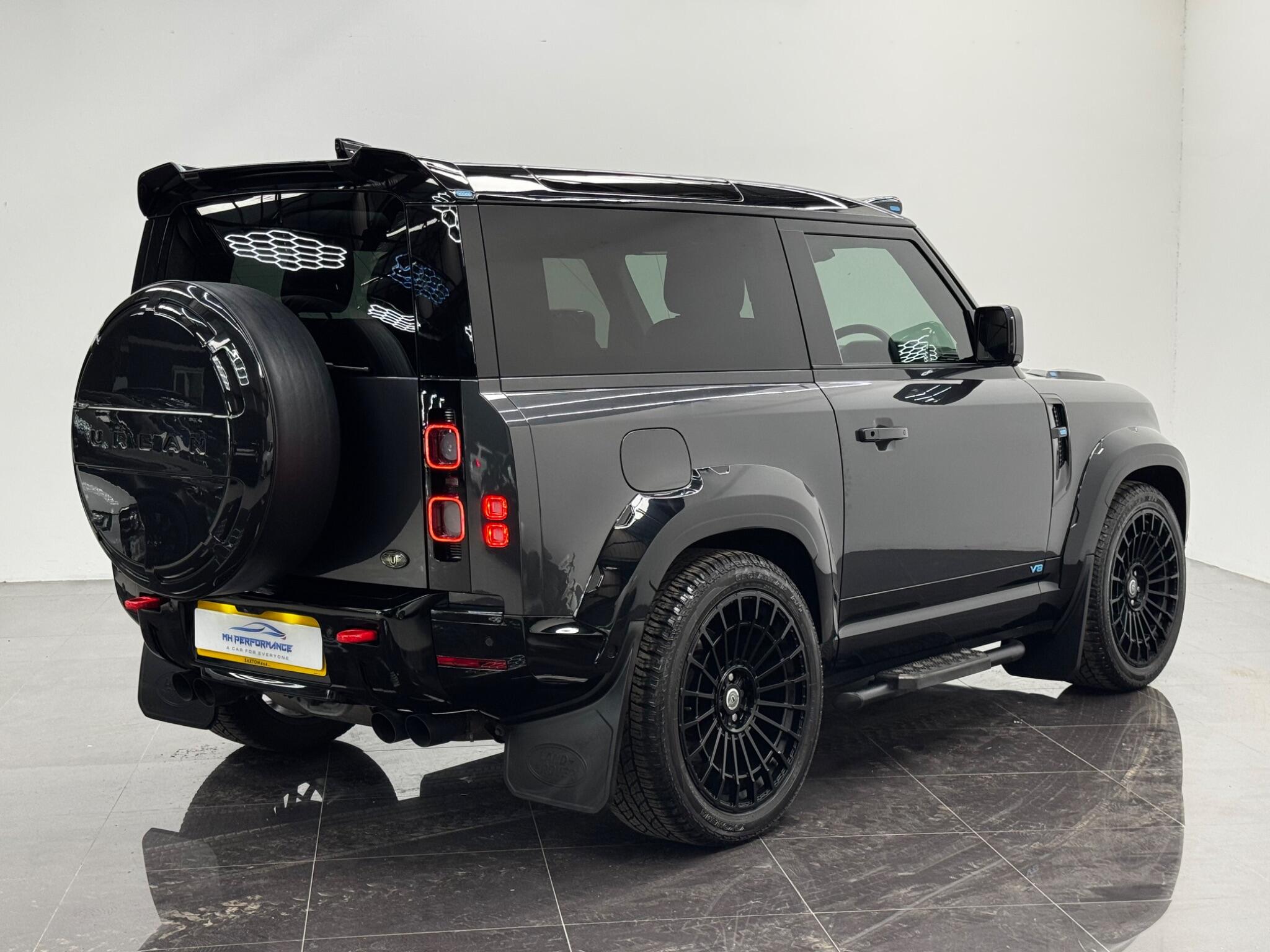 Land Rover Defender view 7