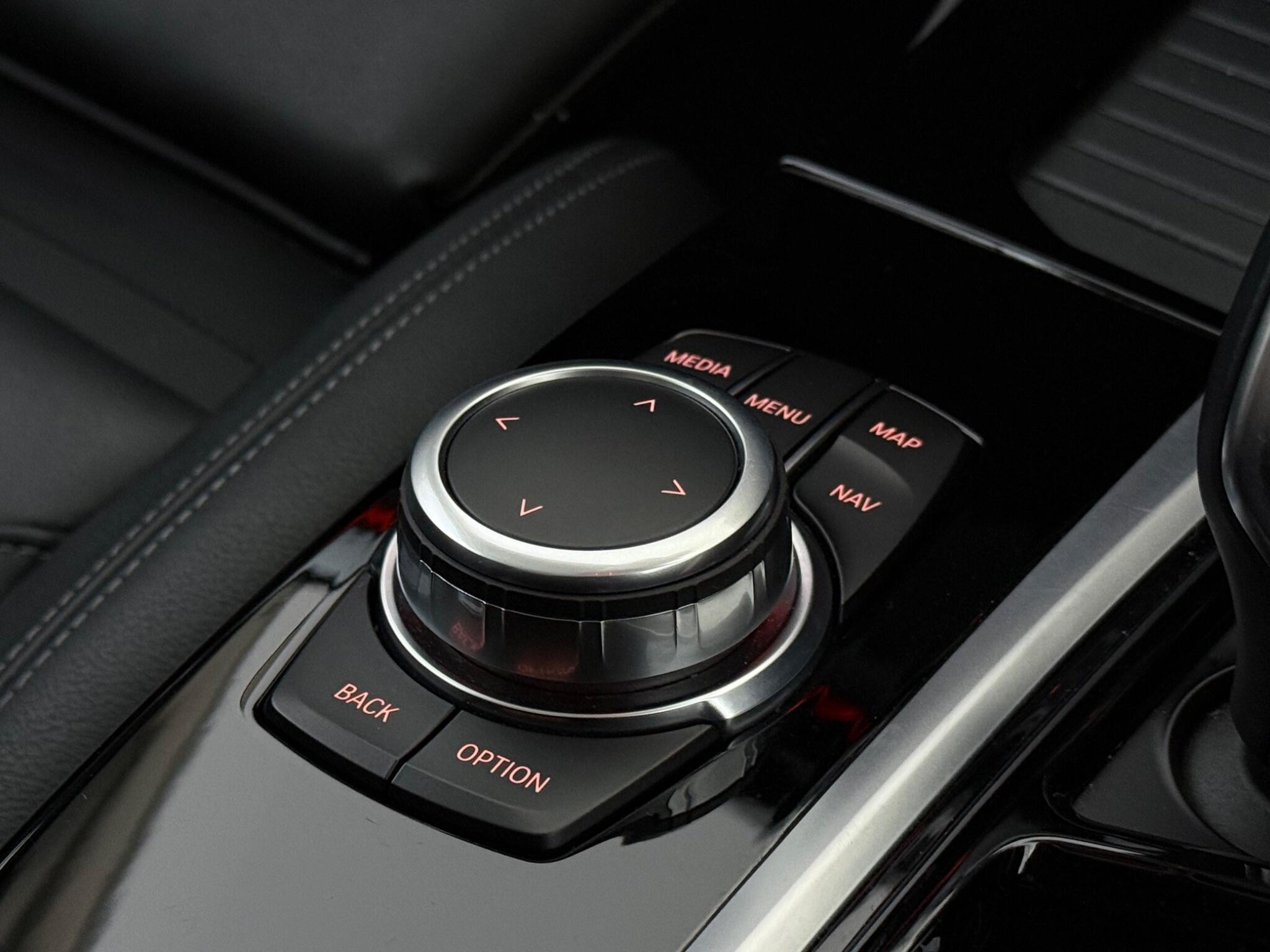 BMW X3 view 25