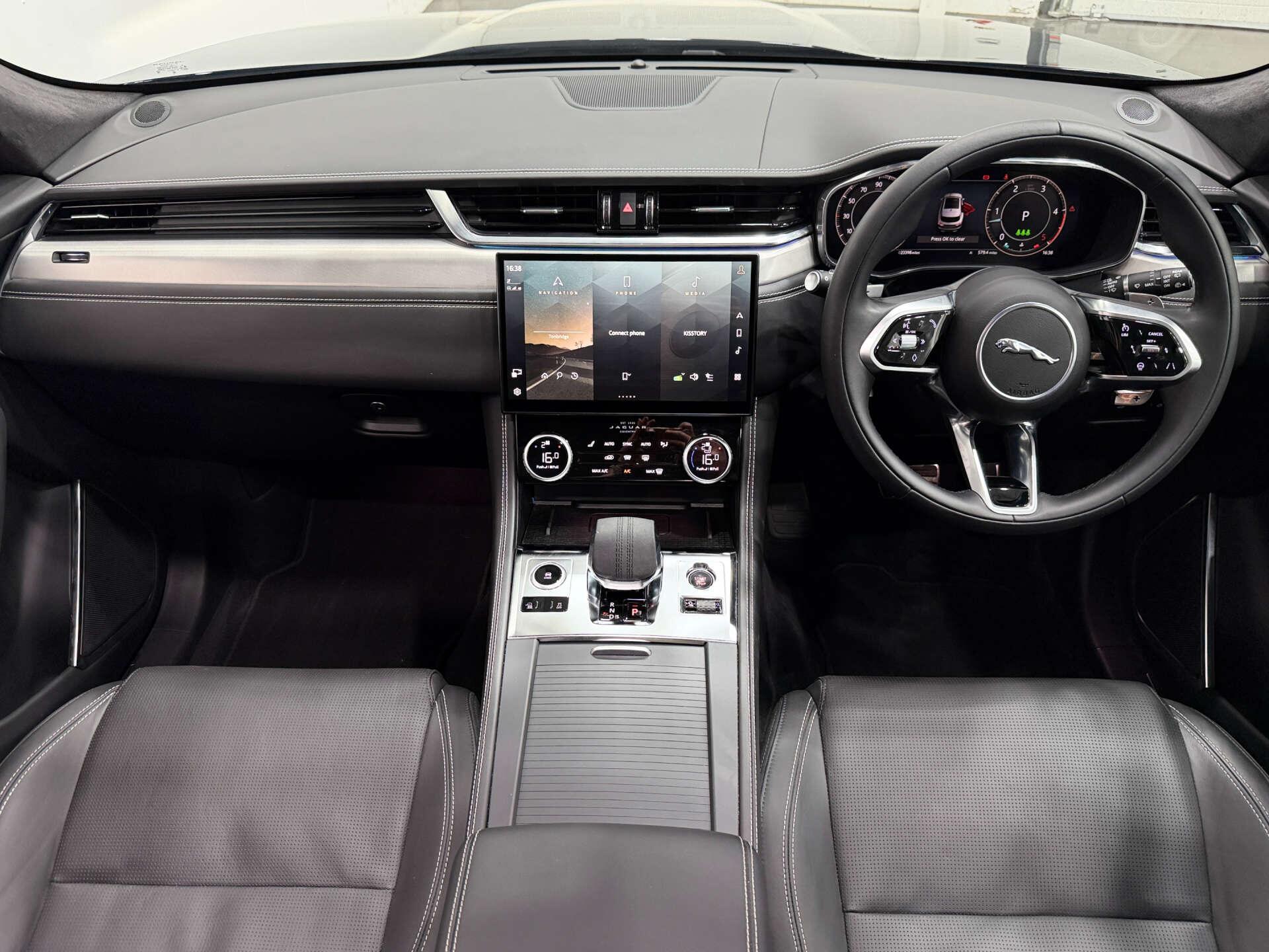 Jaguar F-Pace view 14