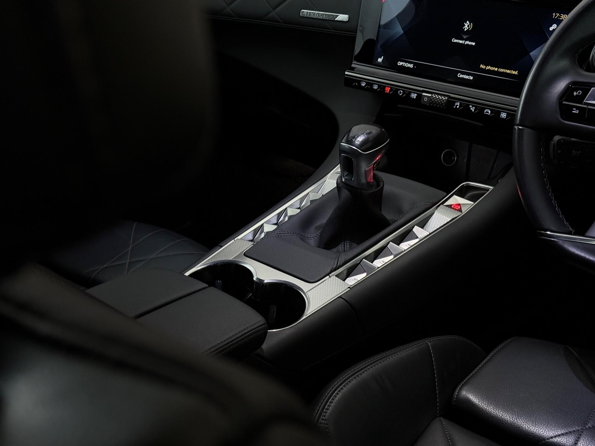 DS Automobiles DS 7 Crossback view 4