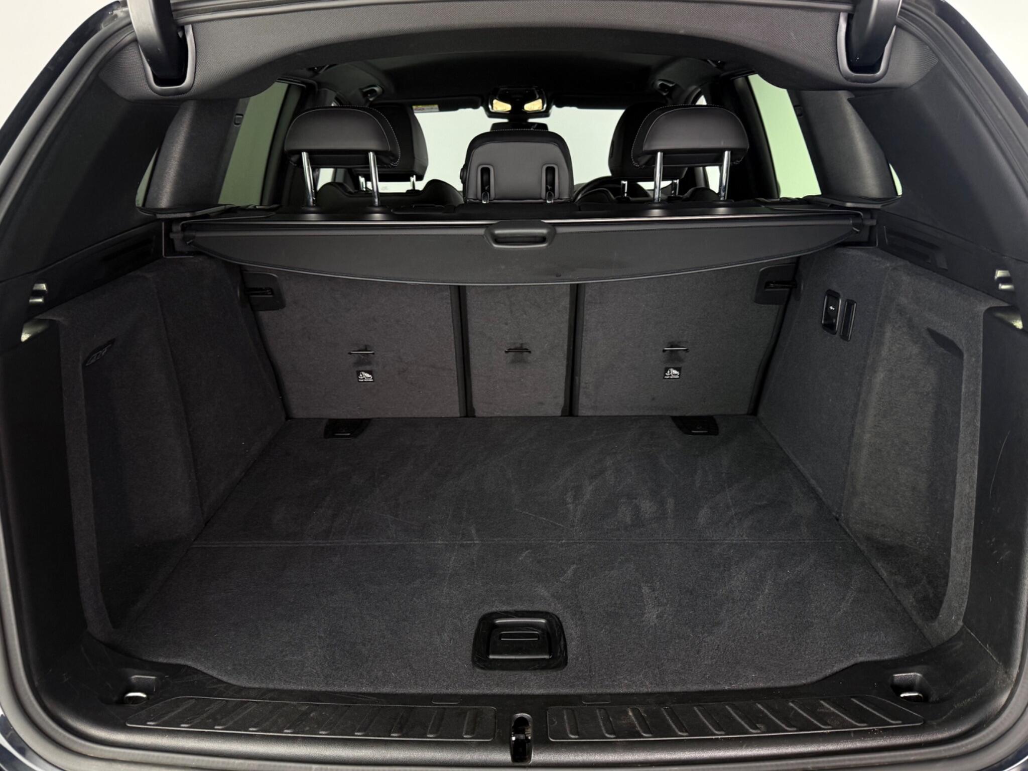 BMW X3 view 10