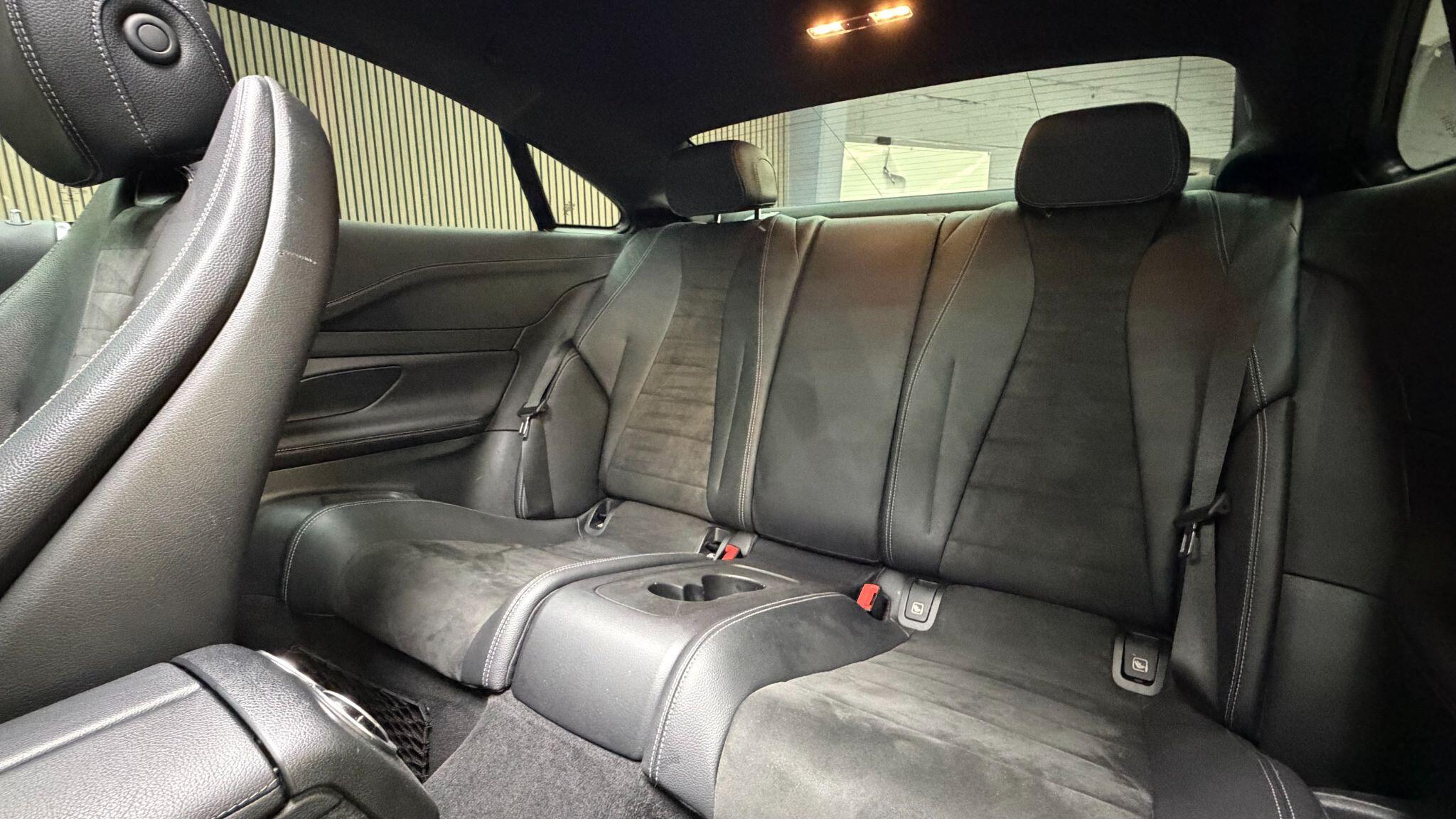 Mercedes-Benz E-Class view 11