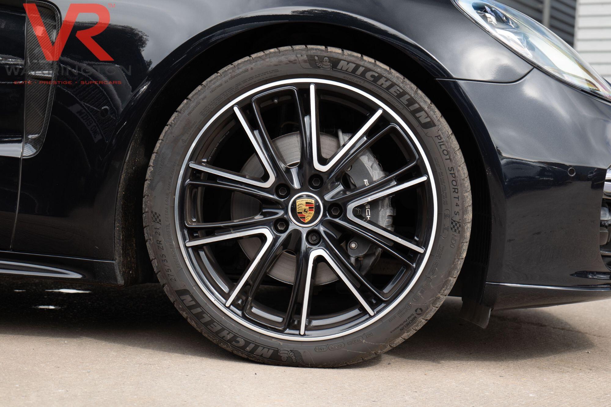 Porsche Panamera view 34
