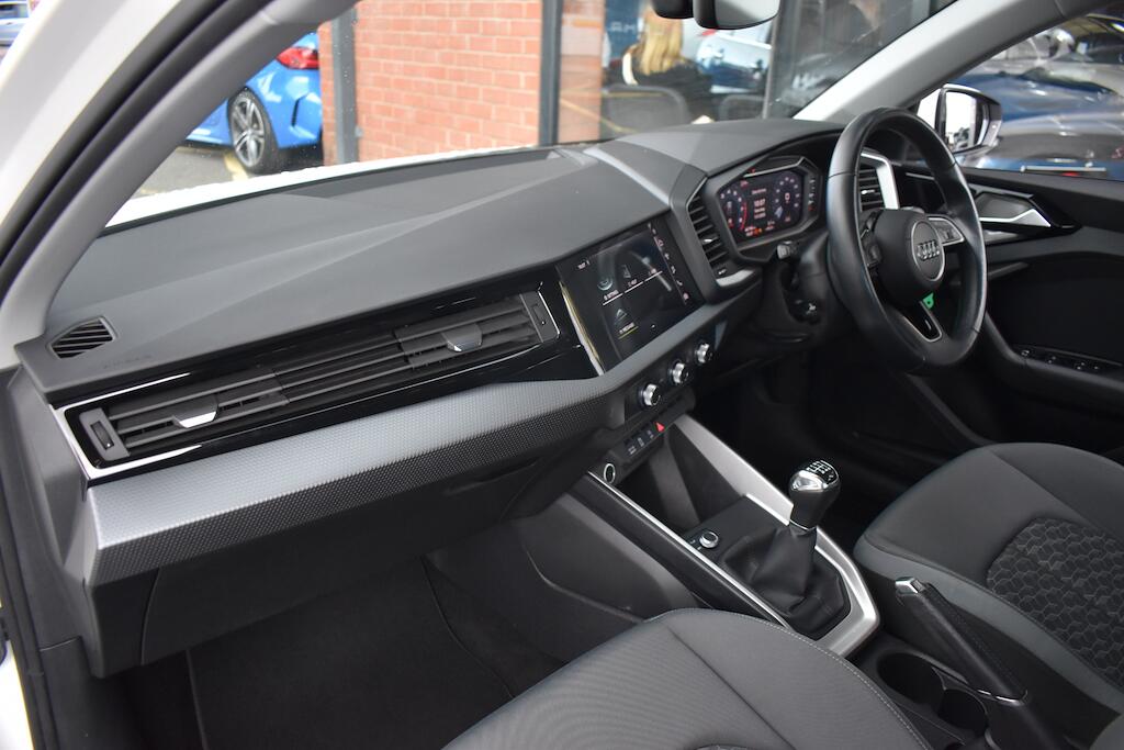 Audi A1 view 36