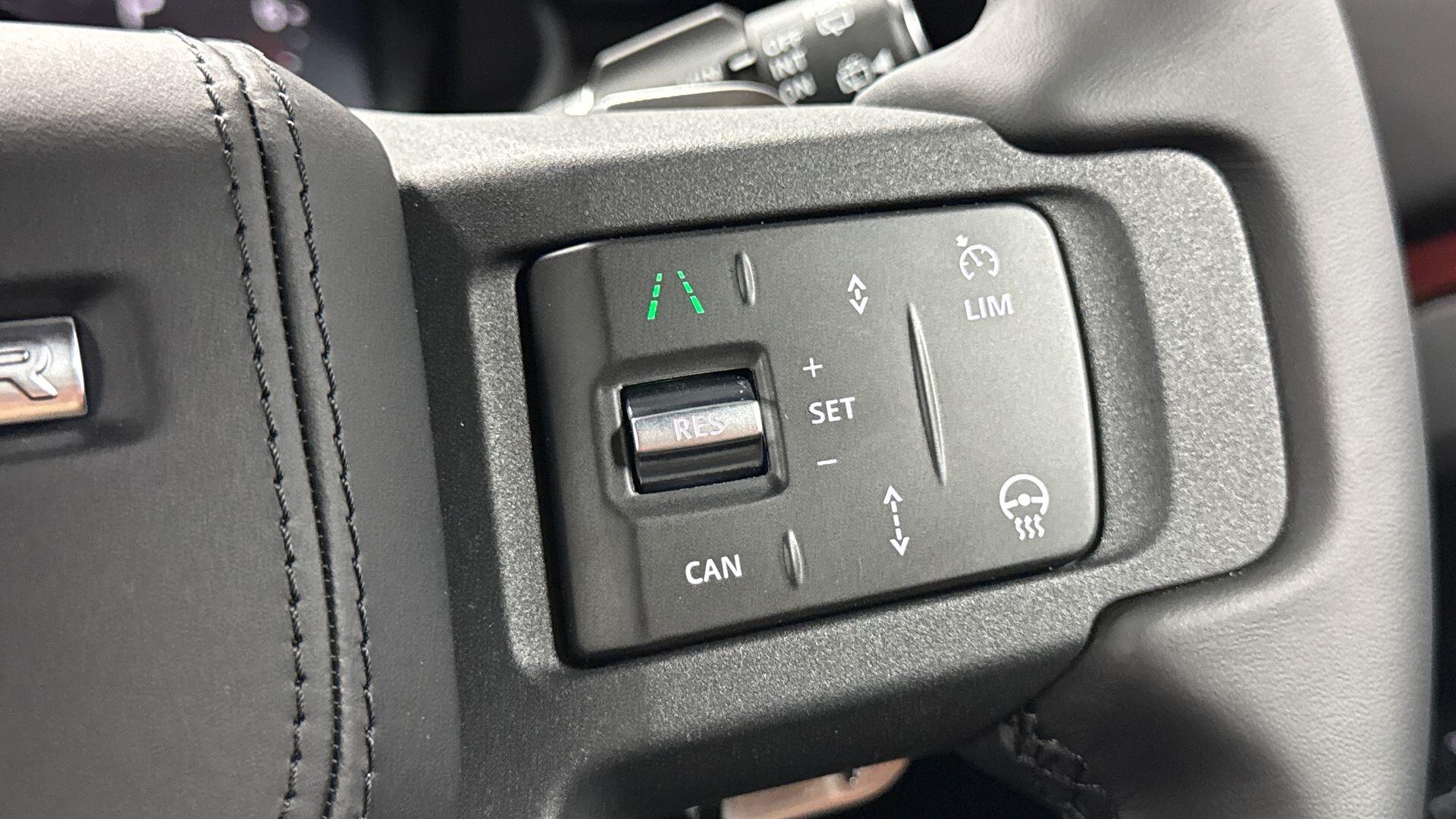 Land Rover Defender view 26