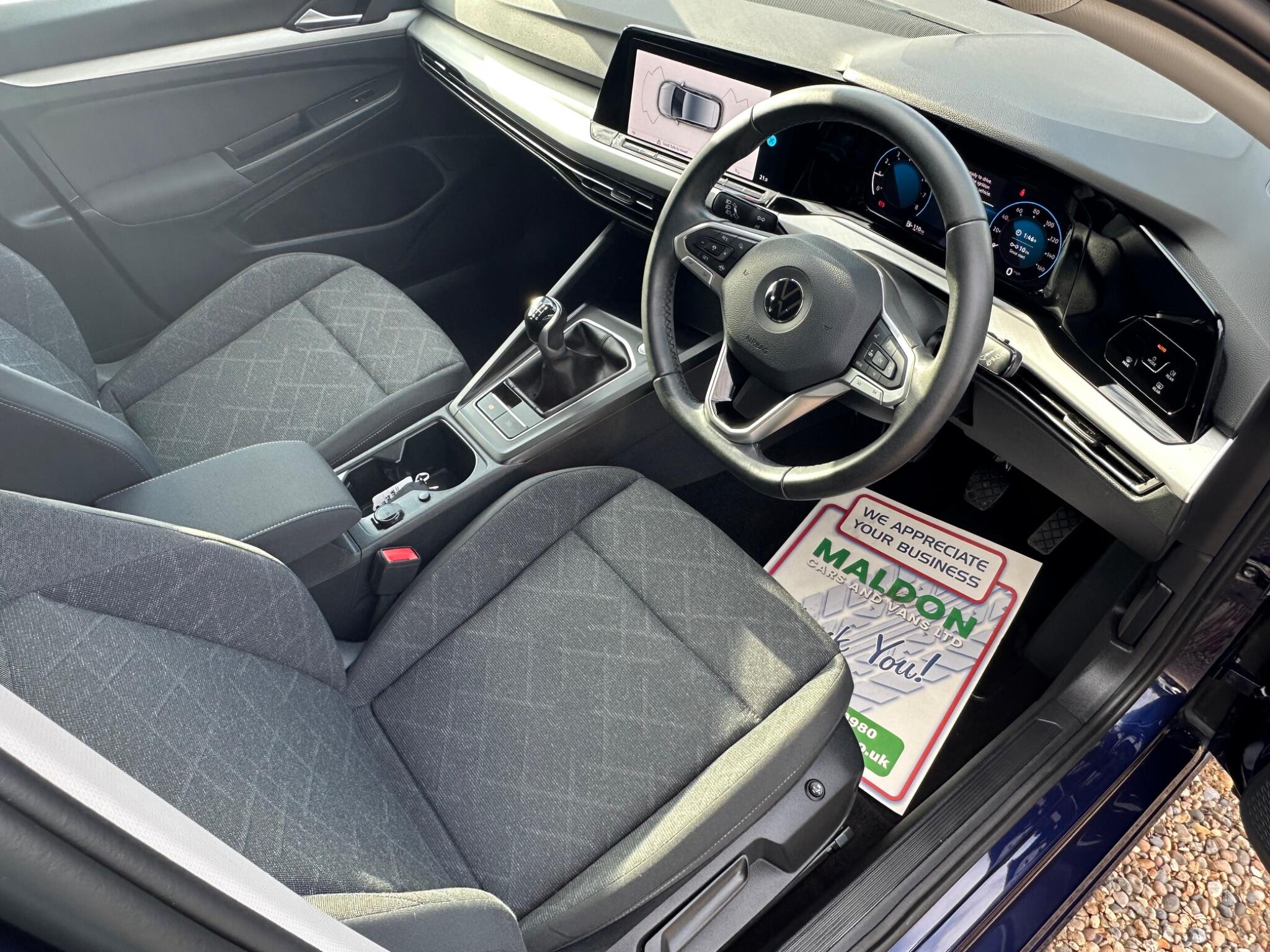 Volkswagen Golf view 9
