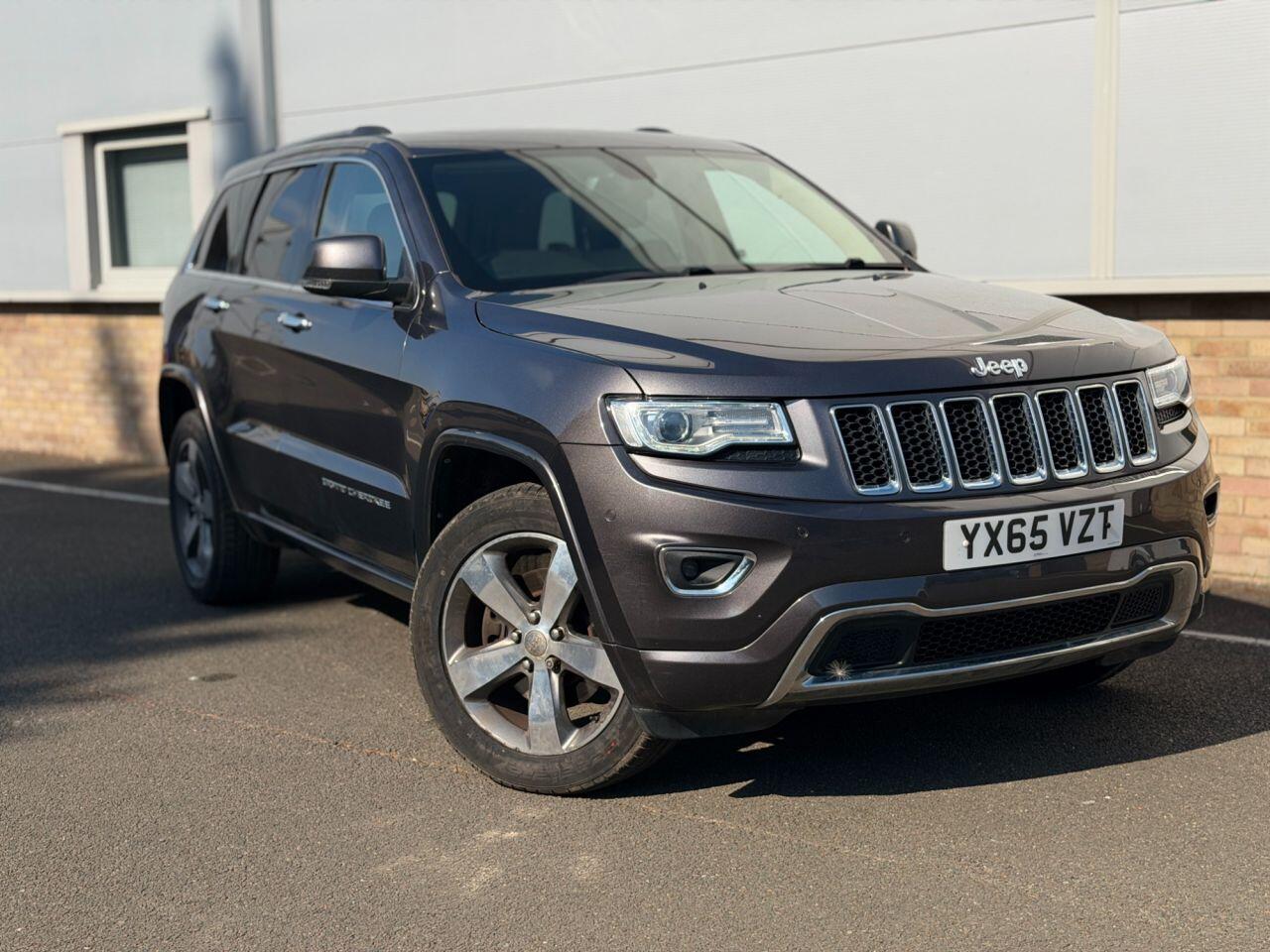 Jeep Grand Cherokee view 14