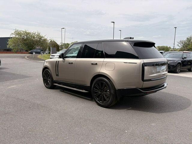Land Rover Range Rover view 6
