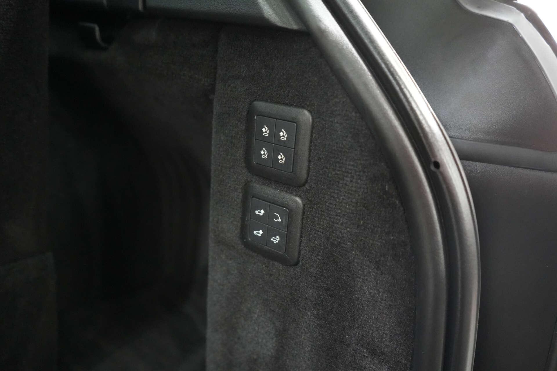 Land Rover Range Rover Sport view 14