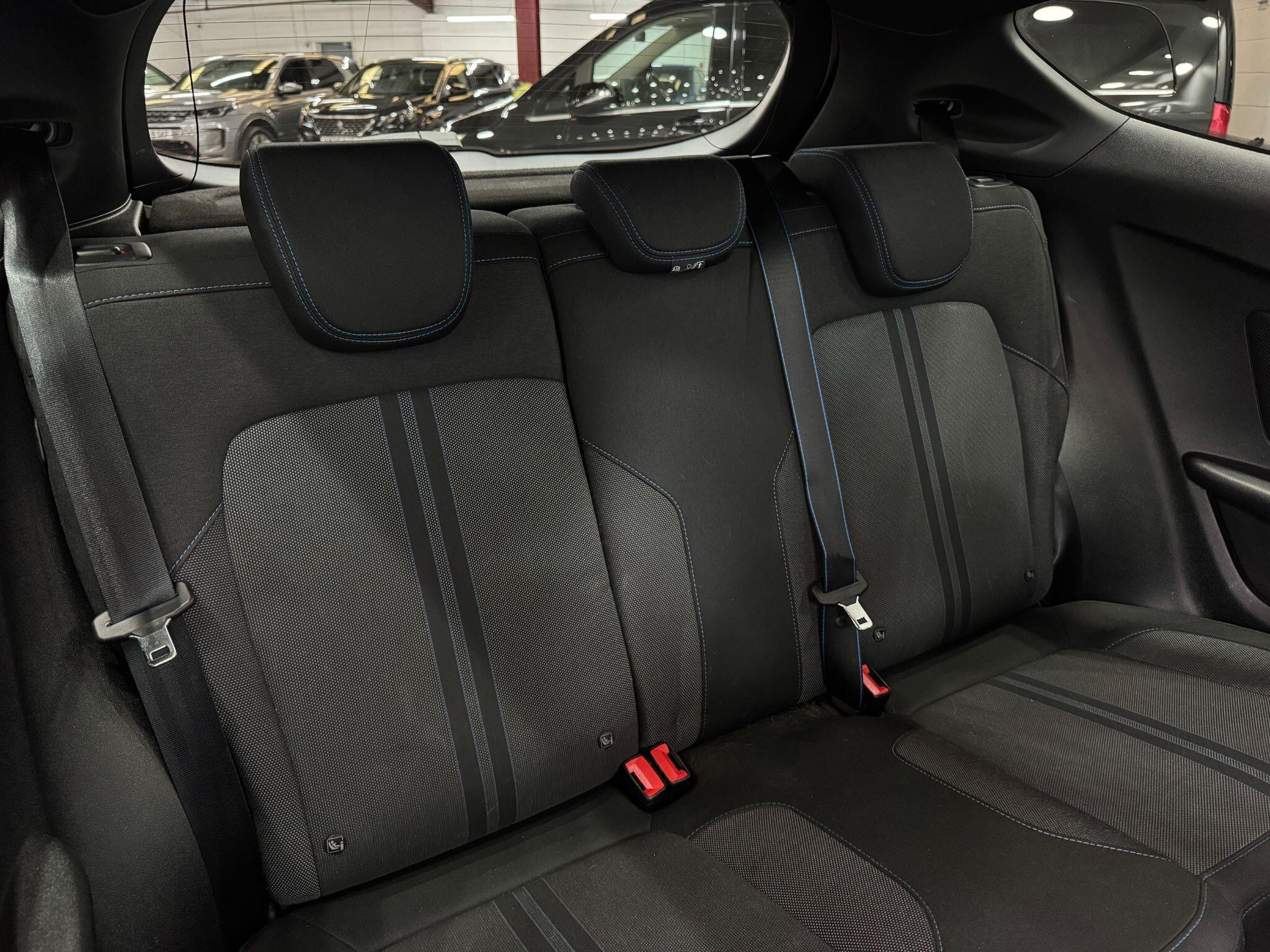 Ford Fiesta view 48