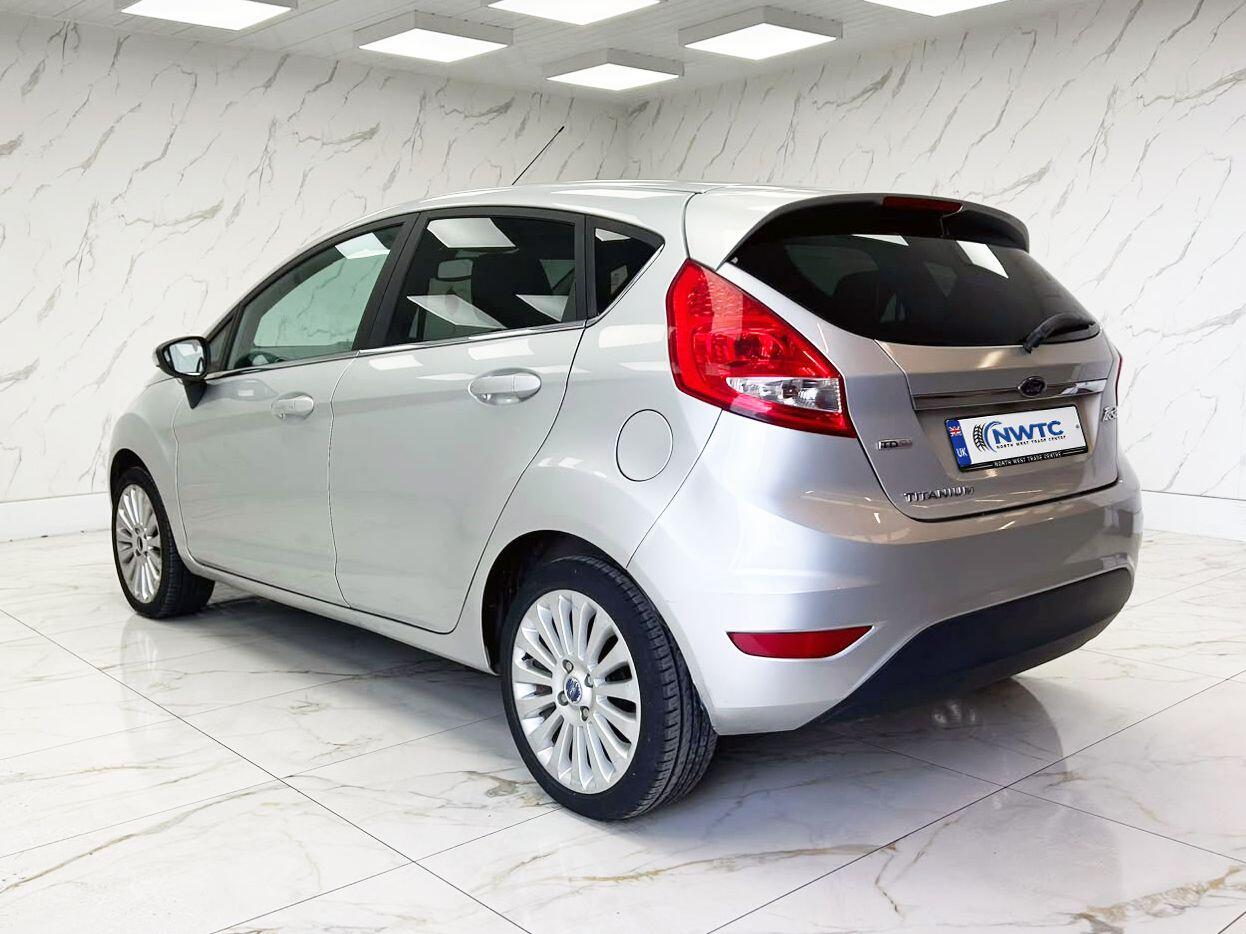 Ford Fiesta view 11
