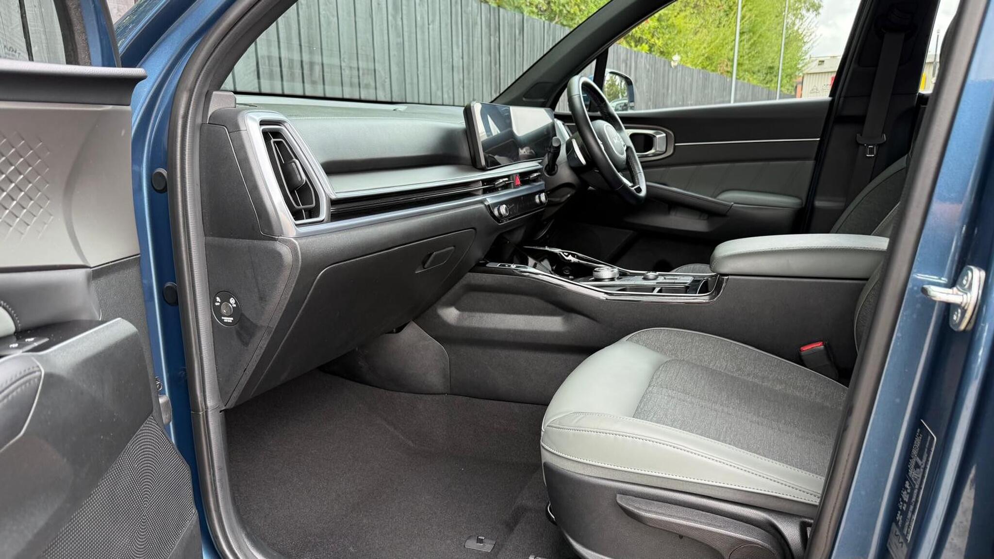 Kia Sorento view 26