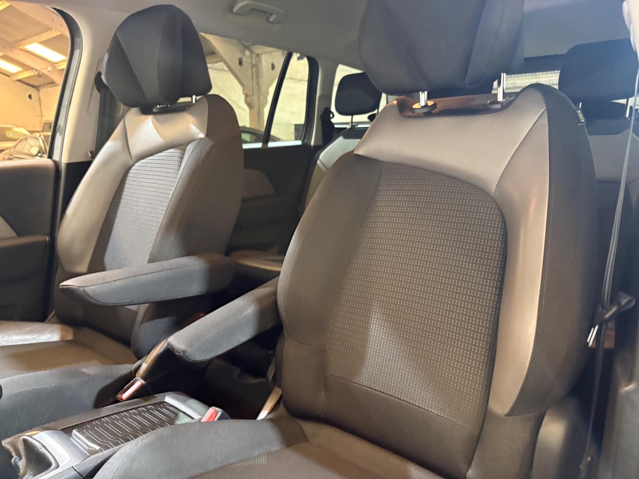 Citroen Grand C4 Spacetourer view 56