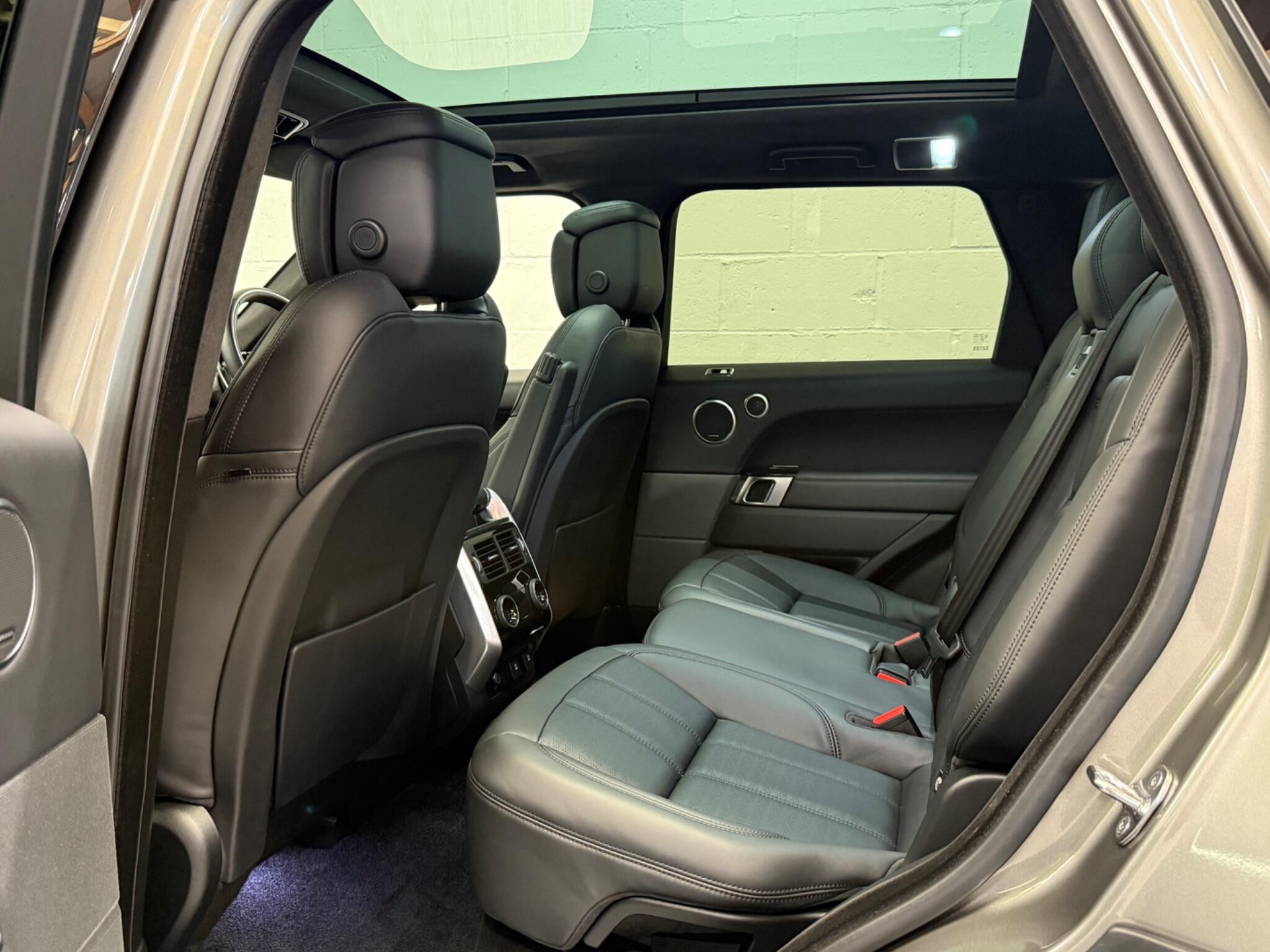 Land Rover Range Rover Sport view 17