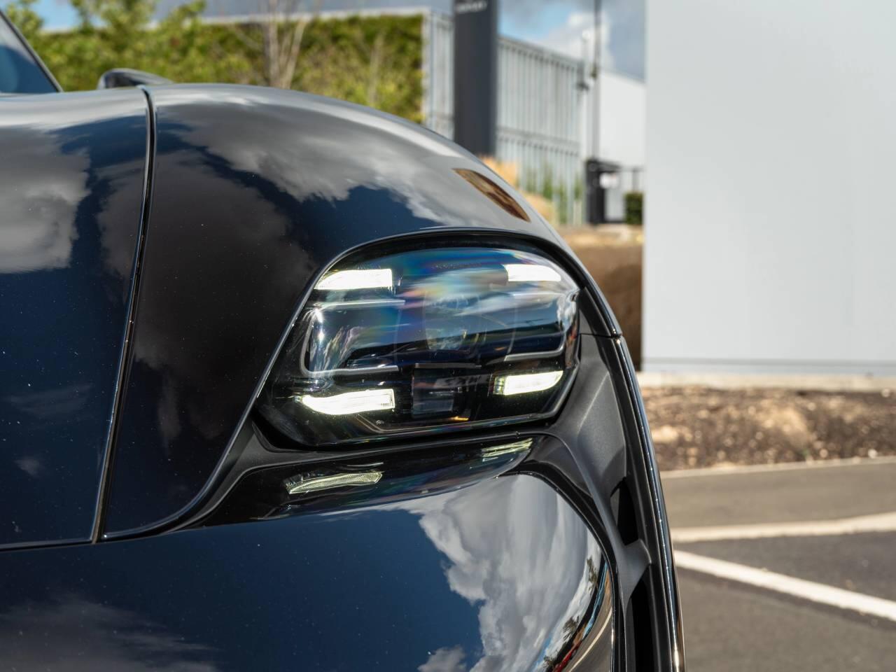 Porsche Taycan view 14