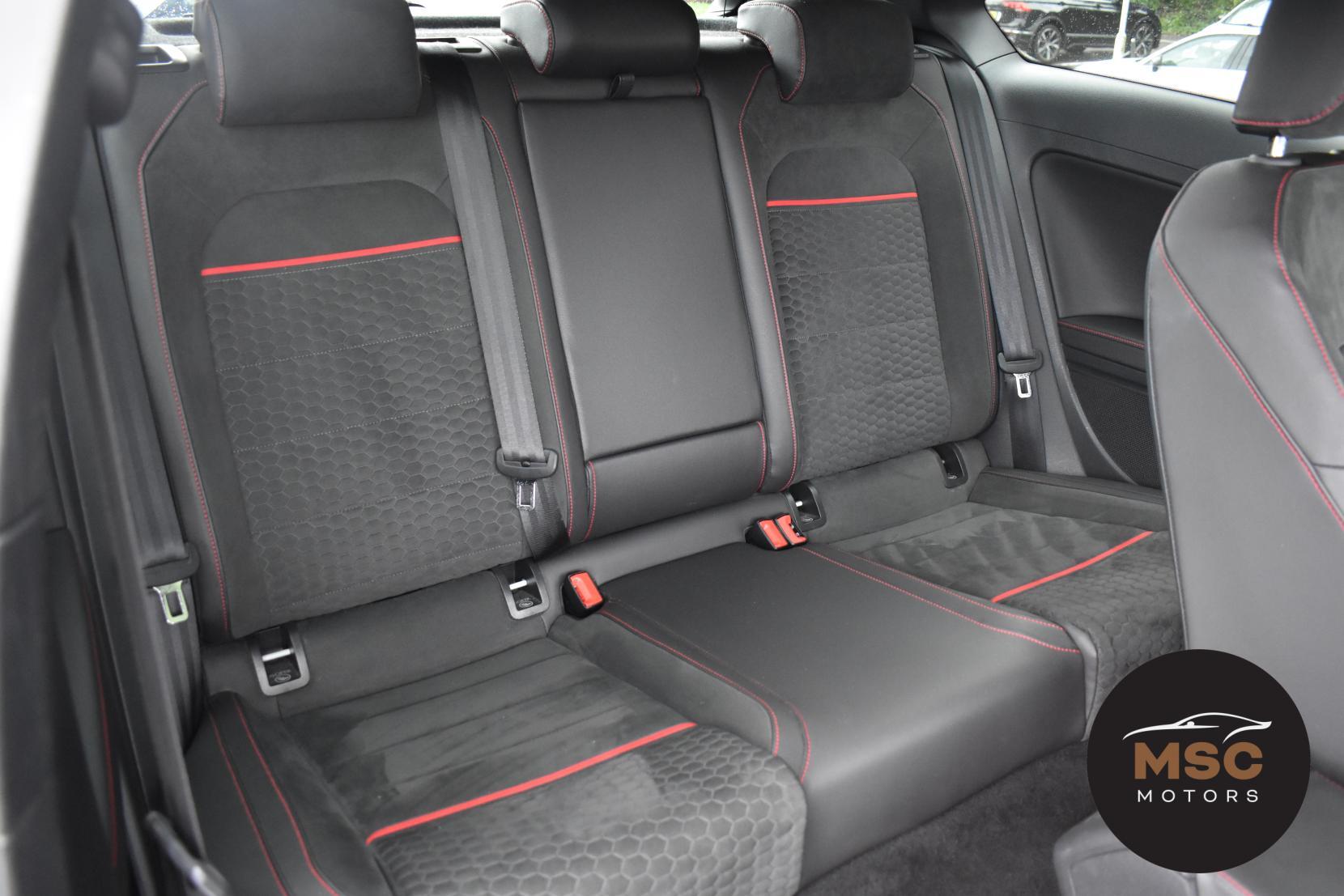 Volkswagen Golf view 35