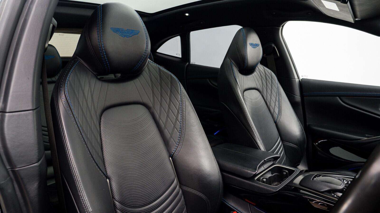 Aston Martin DBX view 6