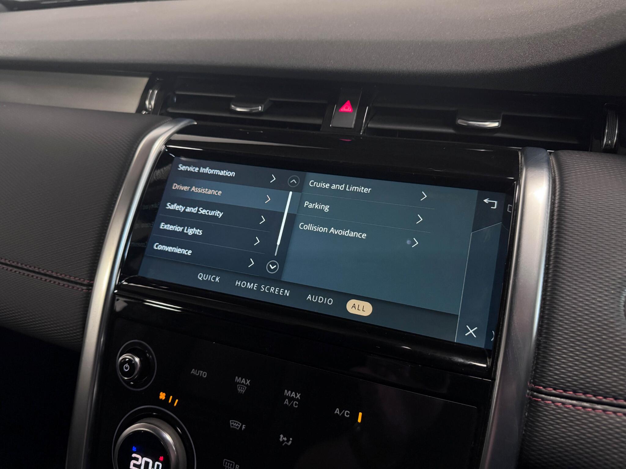 Land Rover Discovery Sport view 53