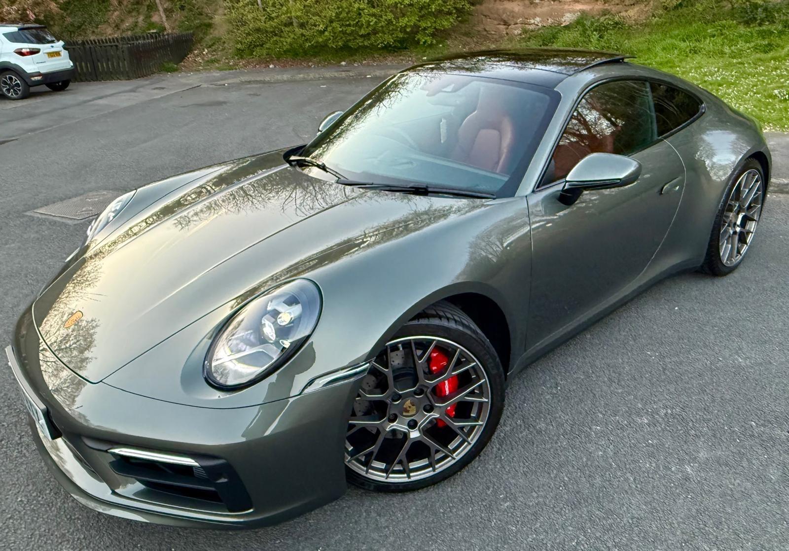 Porsche 911 view 47