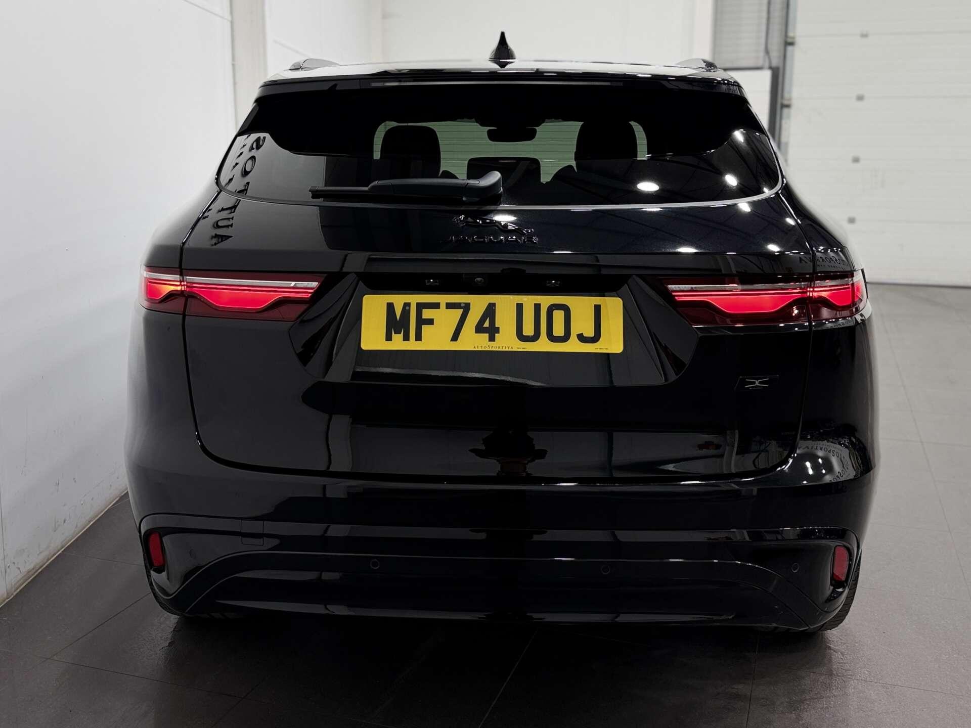 Jaguar F-Pace view 7