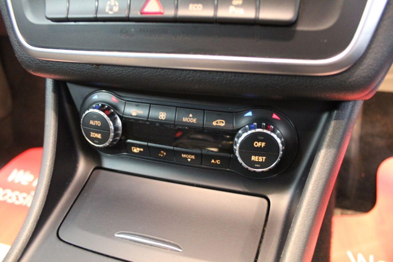 Mercedes-Benz CLA view 39