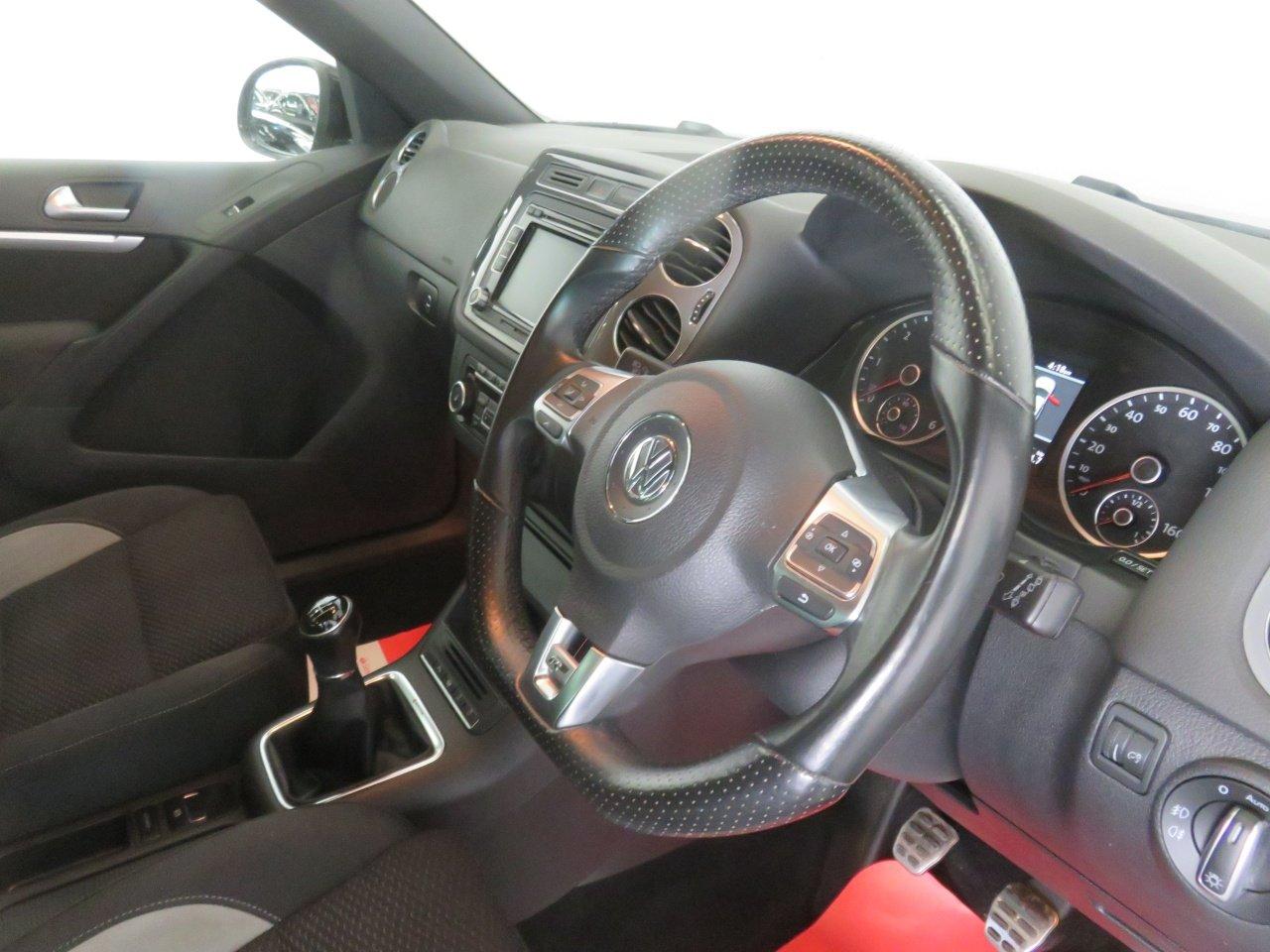 Volkswagen Tiguan view 40