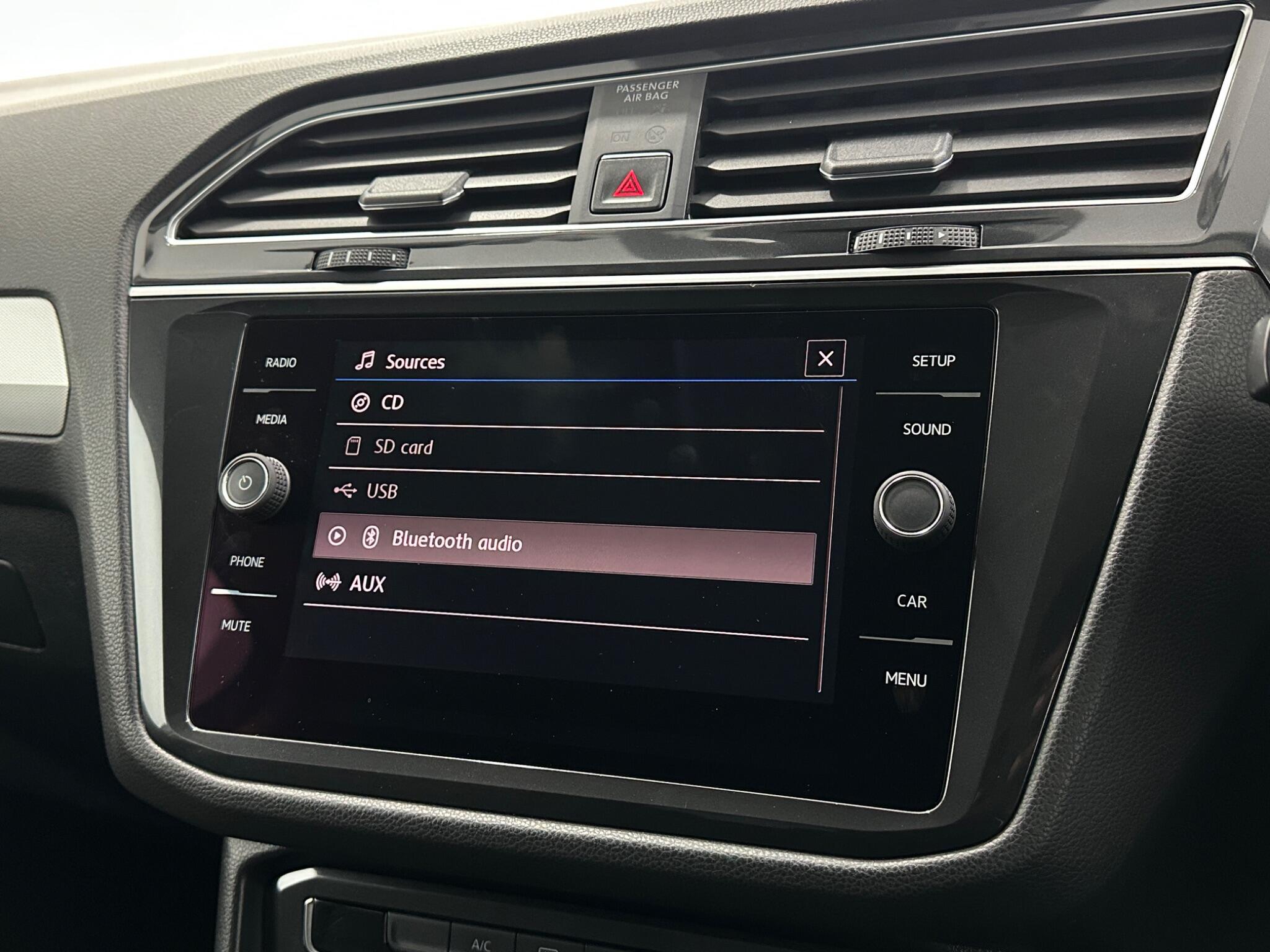 Volkswagen Tiguan view 20