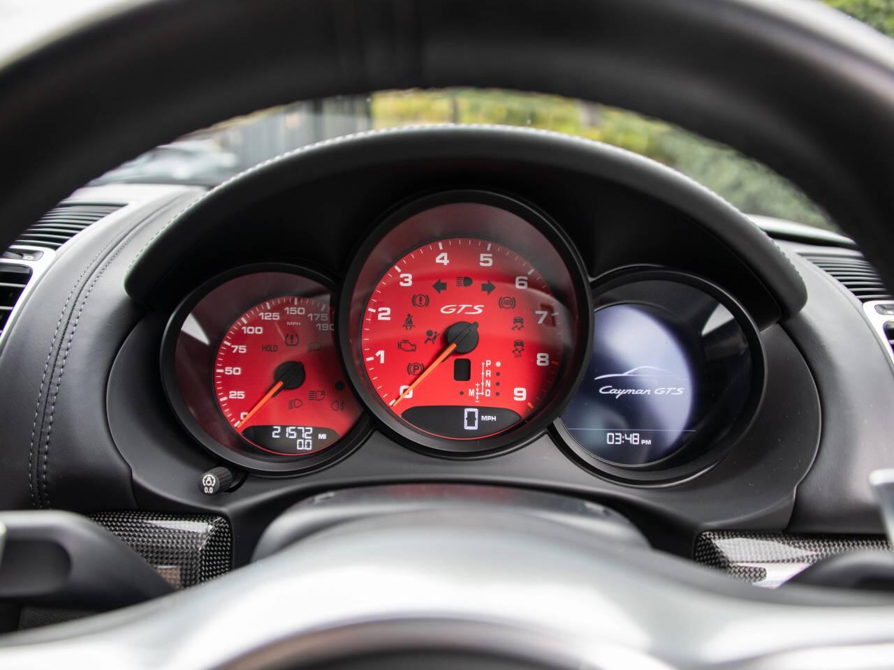Porsche Cayman view 39
