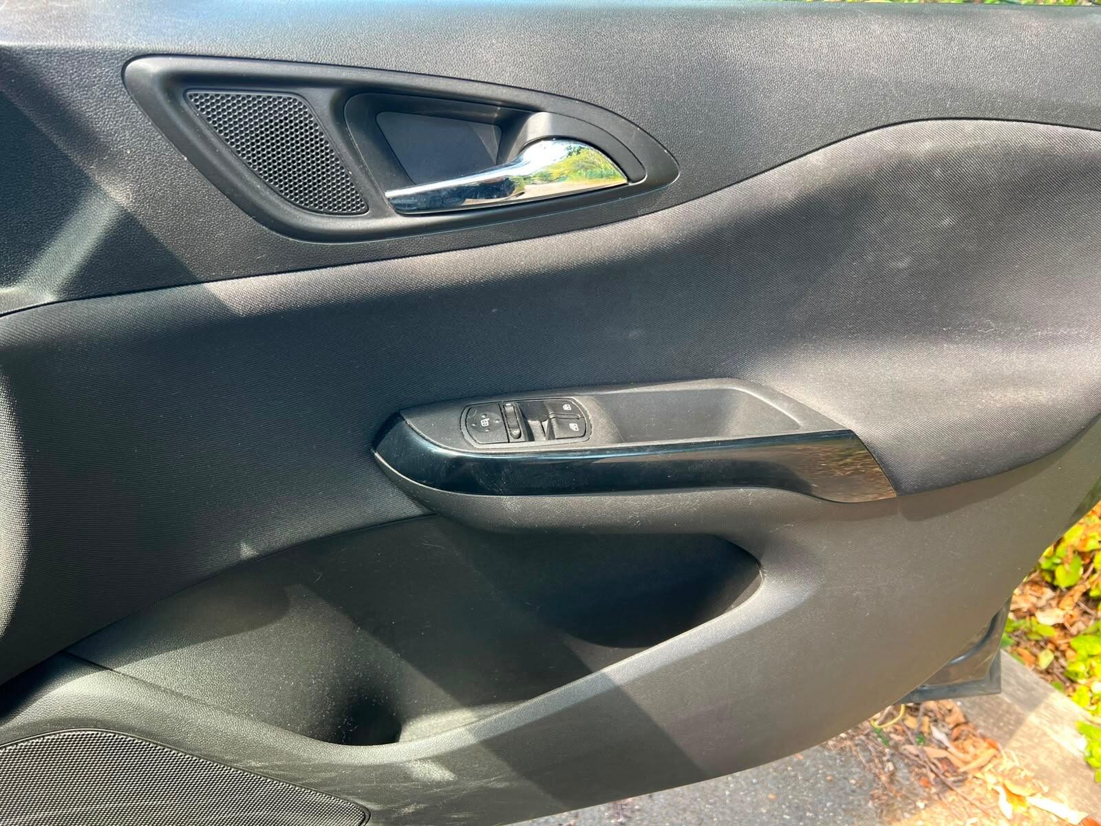 Vauxhall Corsa view 14